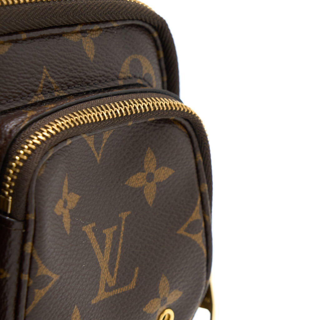 LOUIS VUITTON UTILITY CROSSBODY BAG MONOGRAM CANVAS GHW