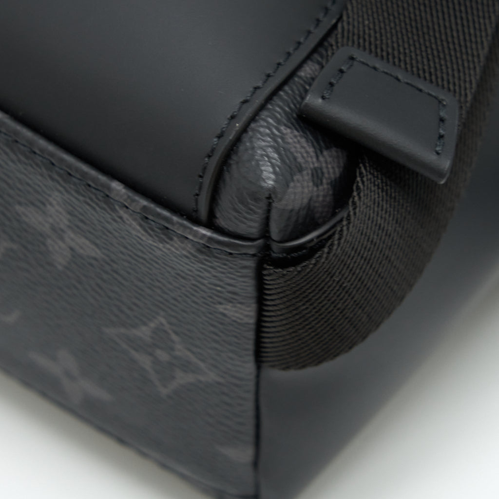LOUIS VUITTON ECLIPSE VOYAGER MESSENGER BAG MONOGRAM CANVAS BLACK YEAR 2020