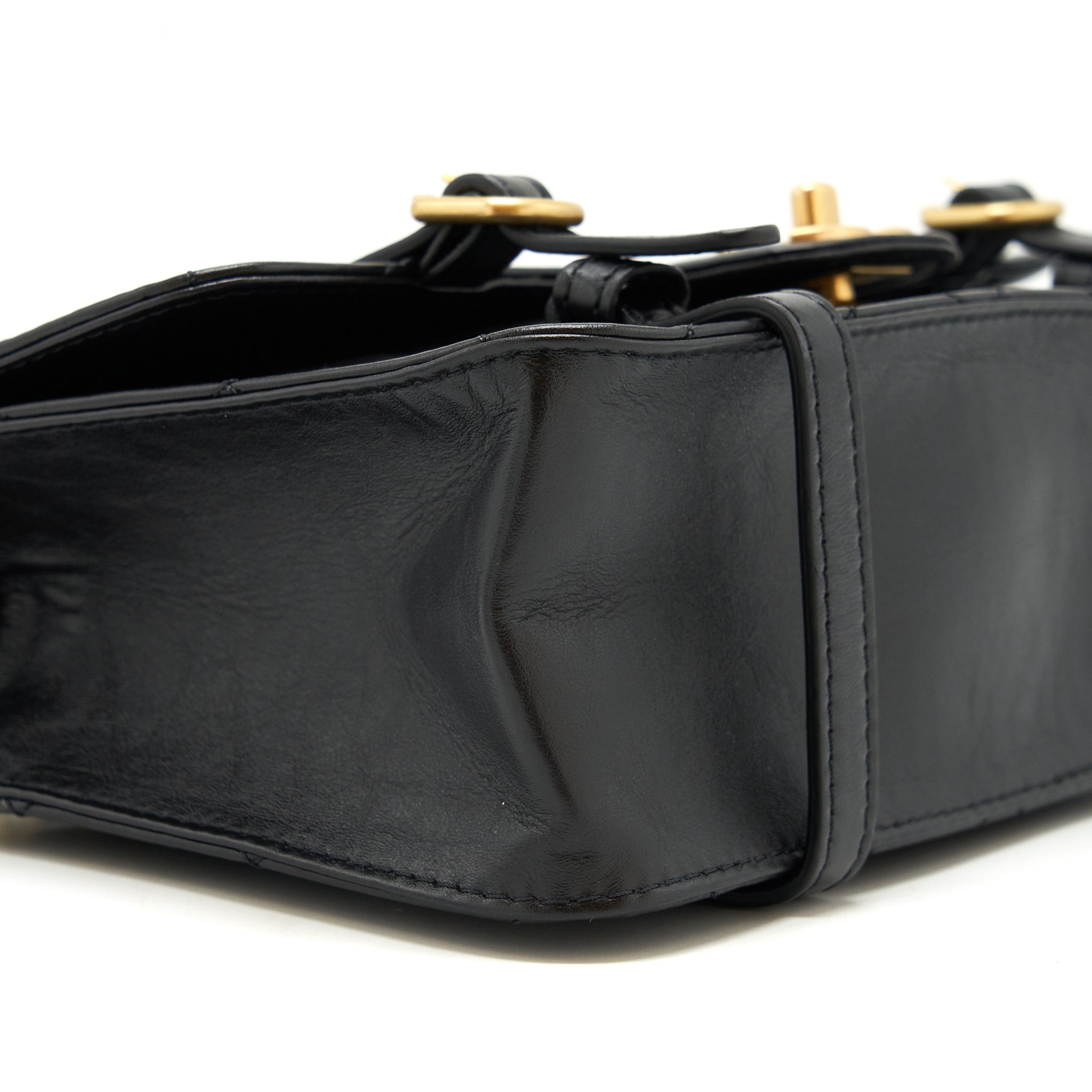 CHANEL 21B MESSENGER BAG CALFSKIN BLACK GHW