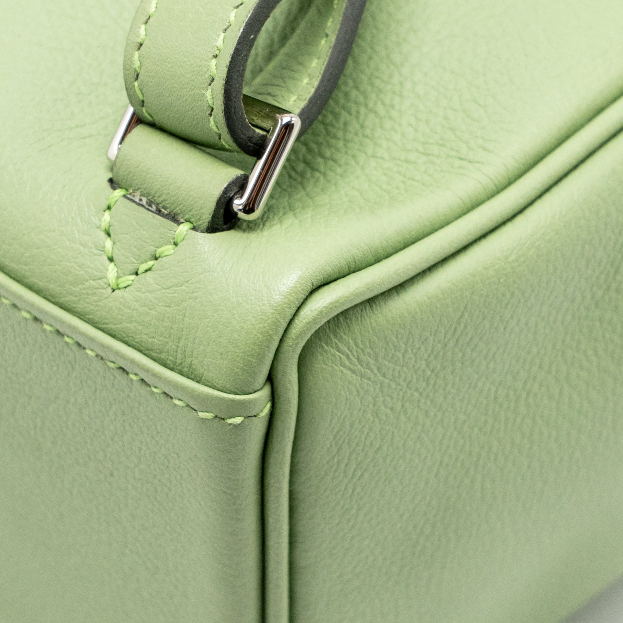HERMES KELLY ADO BACKPACK EVERCOLOR VERT CRIQUET / GRIS PEARL SHW