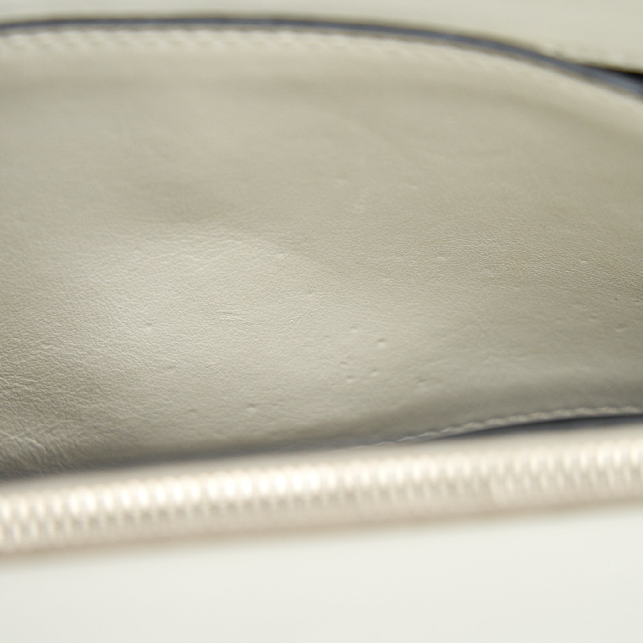PRADA WOMAN'S MESSENGER BAG WHITE WITH SHW