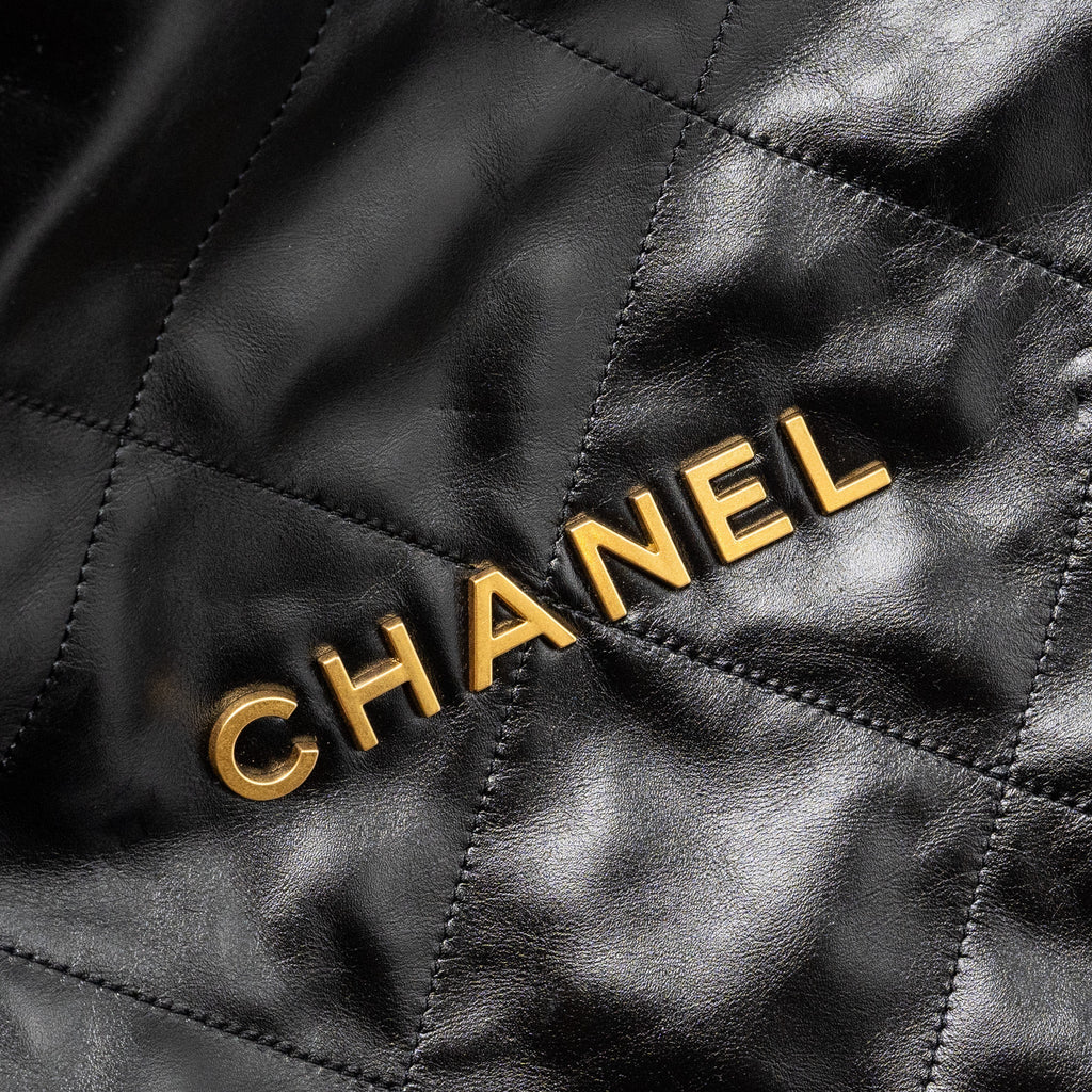 CHANEL 22 BACKPACK SHINY CALFSKIN  BLACK GHW (MICROCHIP)