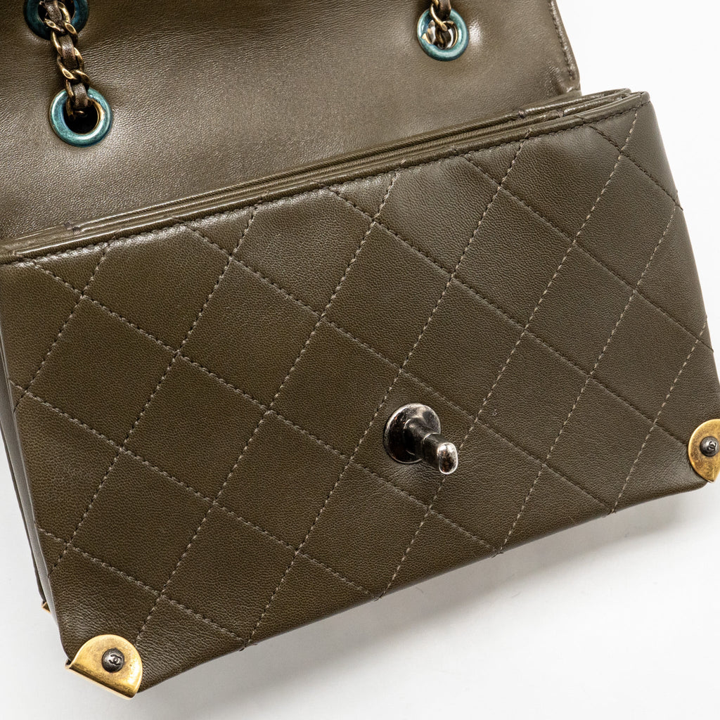 CHANEL QUILTED MESSENGER FLAP BAG LAMBSKIN OLIVE GREEN MULTICOLOUR HARDWARE