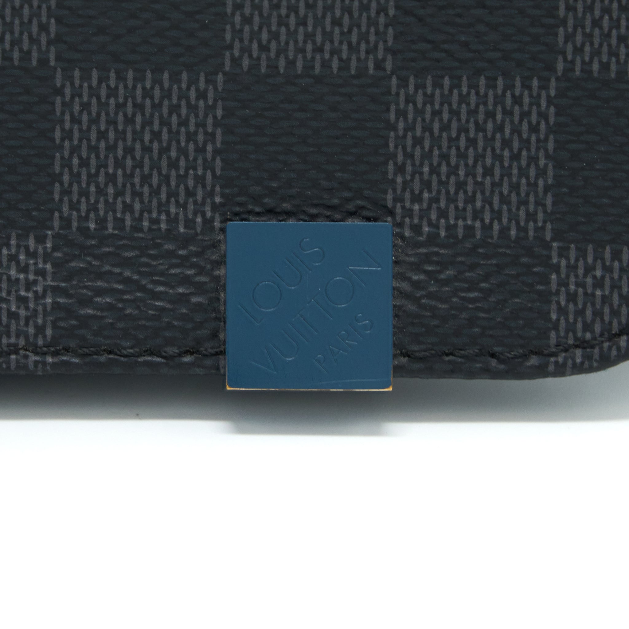 LOUIS VUITTON MESSENGER BAG DAMIER GRAPHITE SHW