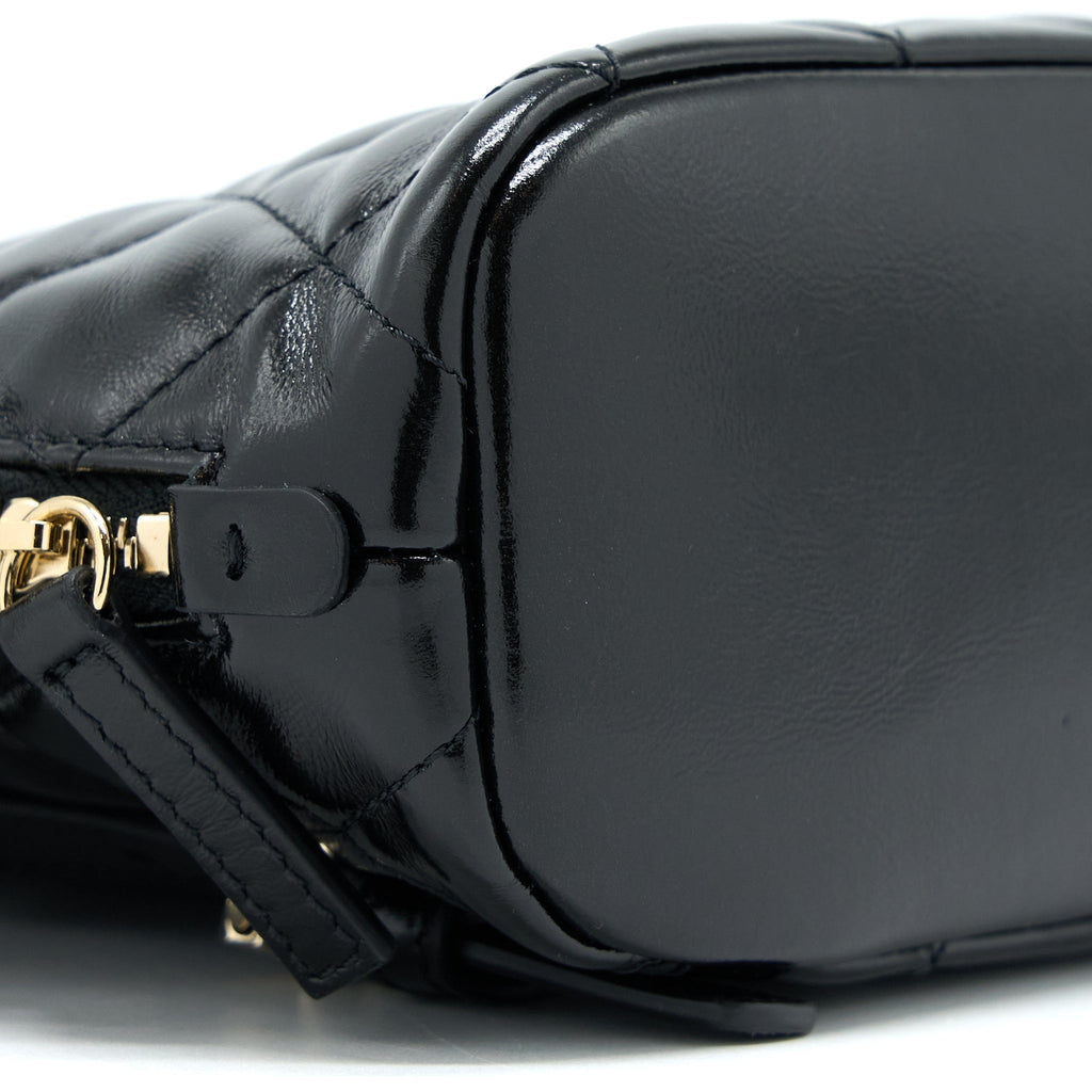 CHANEL 22A BACKPACK PATENT BLACK LGHW (MICROCHIP)