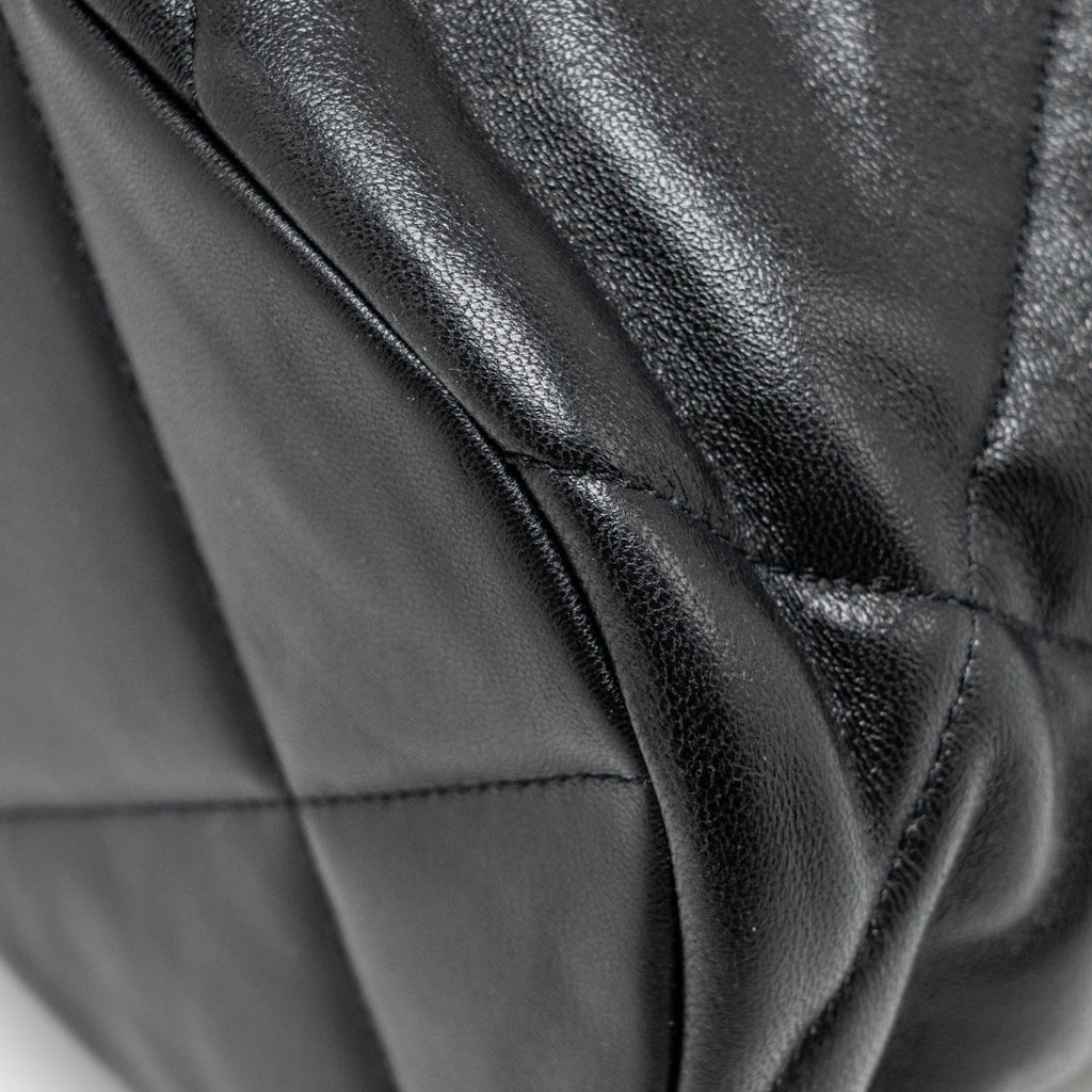 CHANEL 24C 19 BACKPACK LAMBSKIN BLACK MULTICOLOUR HARDWARE (MICROCHIP)