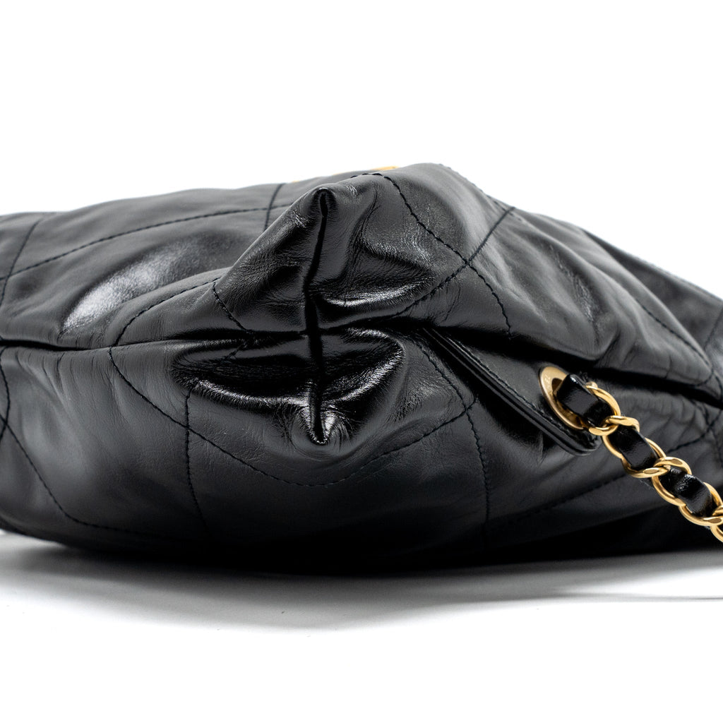 CHANEL 22 BACKPACK SHINY CALFSKIN  BLACK GHW (MICROCHIP)