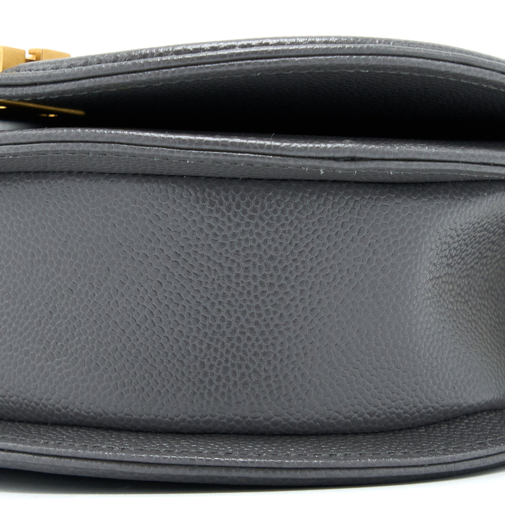 CHANEL 22A BOY MESSENGER BAG CAVIAR GREY GHW (MICROCHIP)