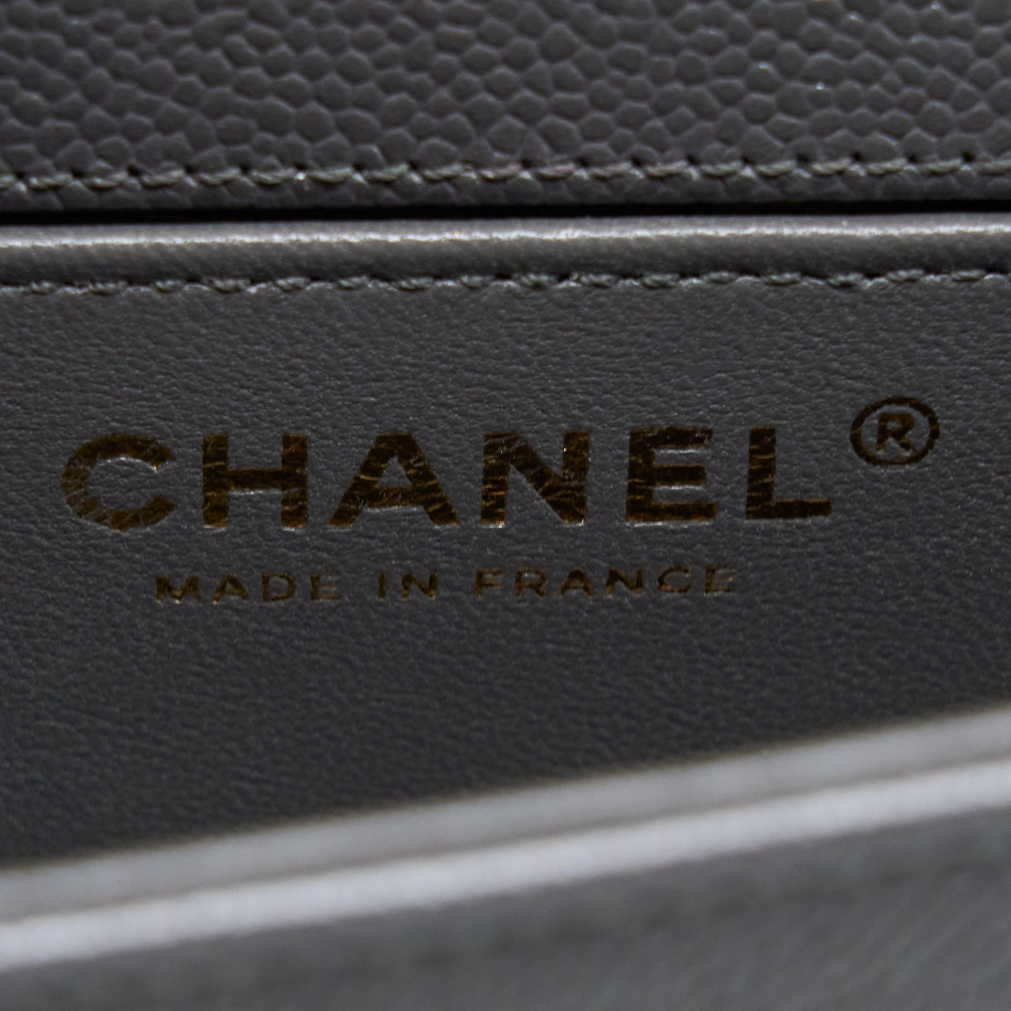 CHANEL 22A BOY MESSENGER BAG CAVIAR GREY GHW (MICROCHIP)