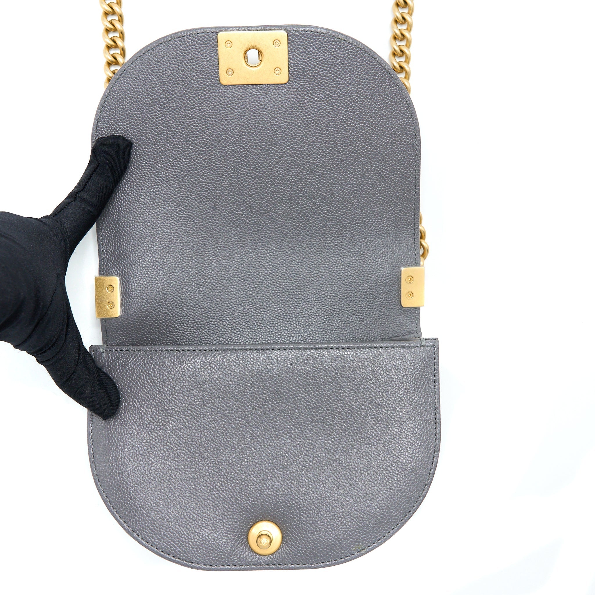CHANEL 22A BOY MESSENGER BAG CAVIAR GREY GHW (MICROCHIP)