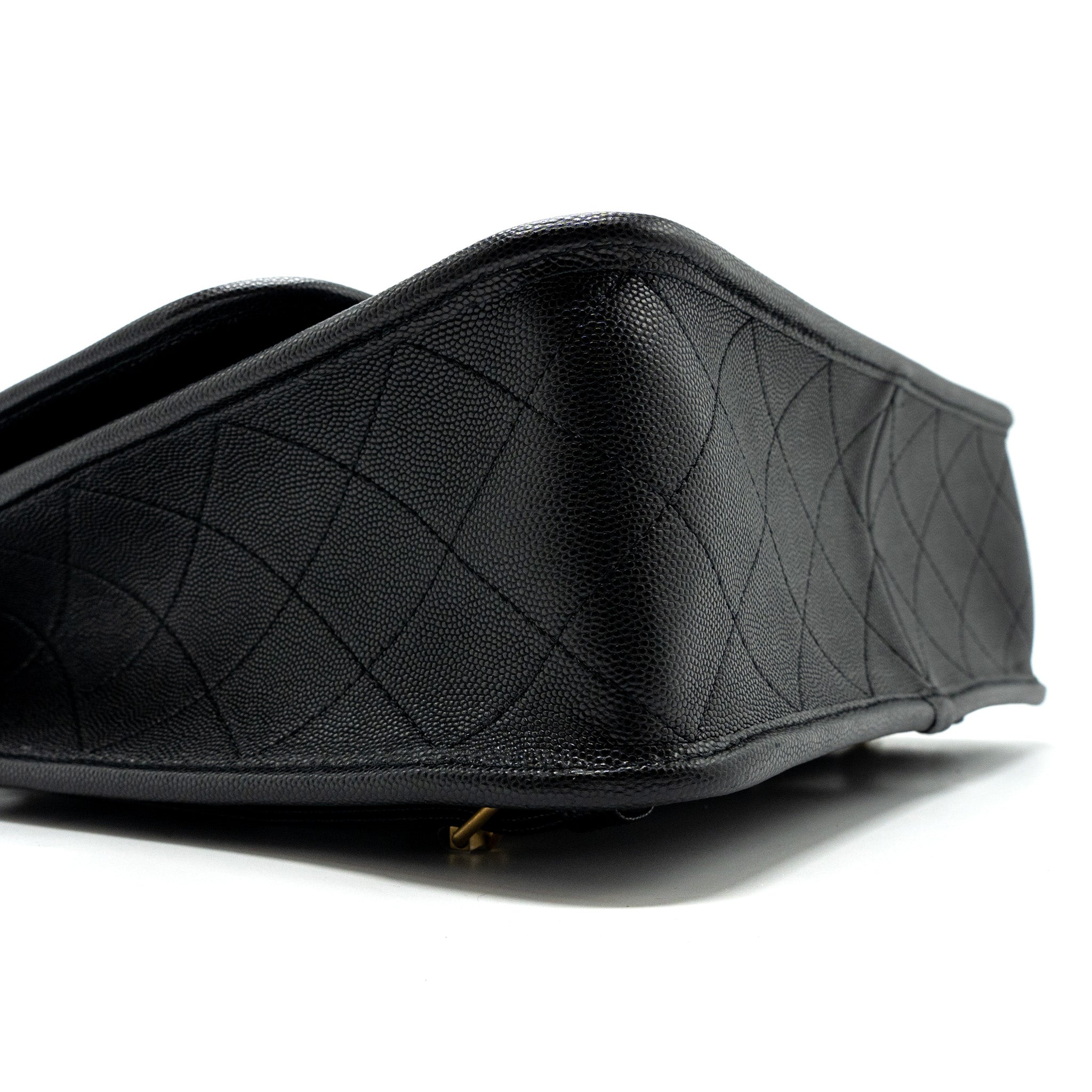 CHANEL 22K LARGE BACKPACK CAVIAR BLACK GHW(MICROCHIP)