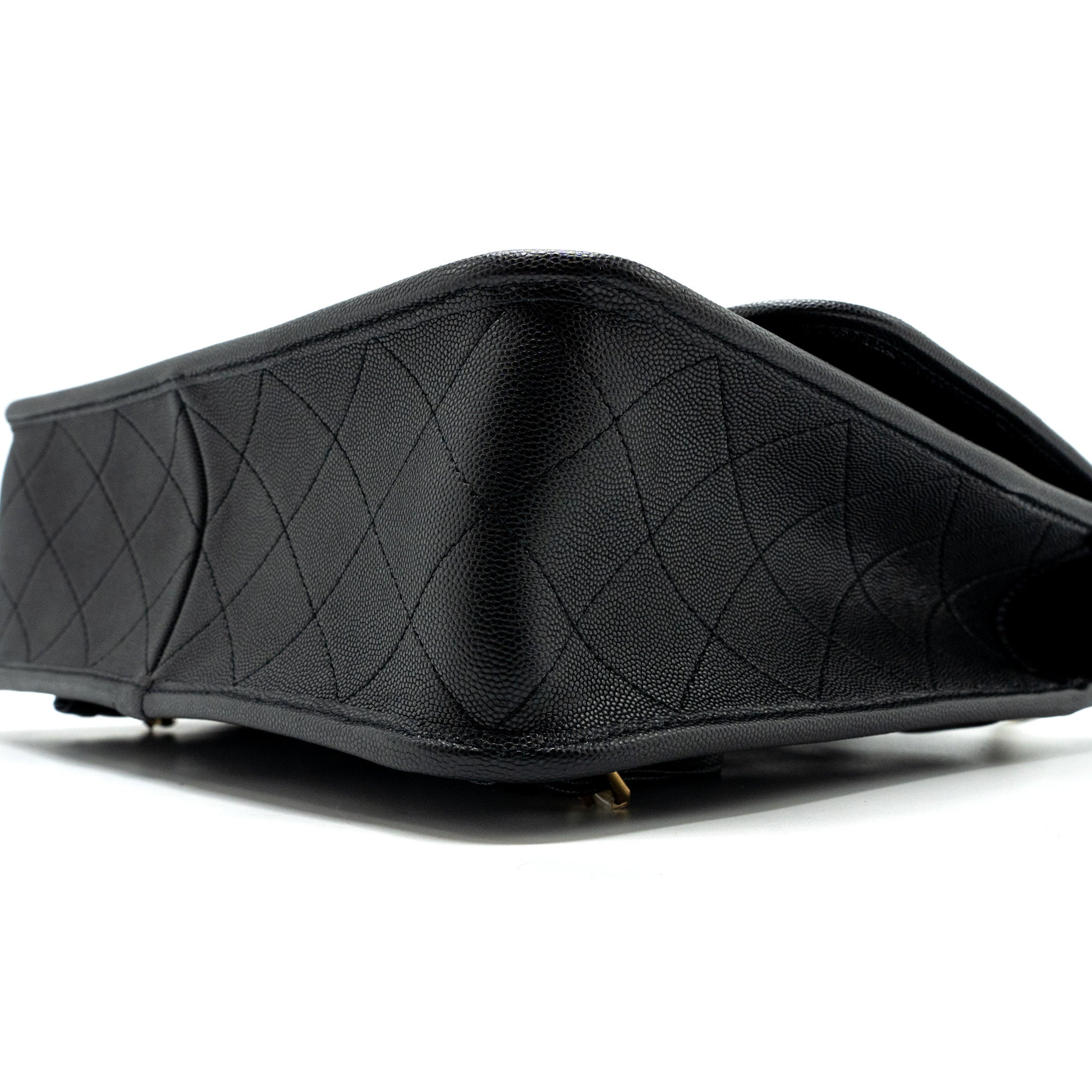 CHANEL 22K LARGE BACKPACK CAVIAR BLACK GHW(MICROCHIP)