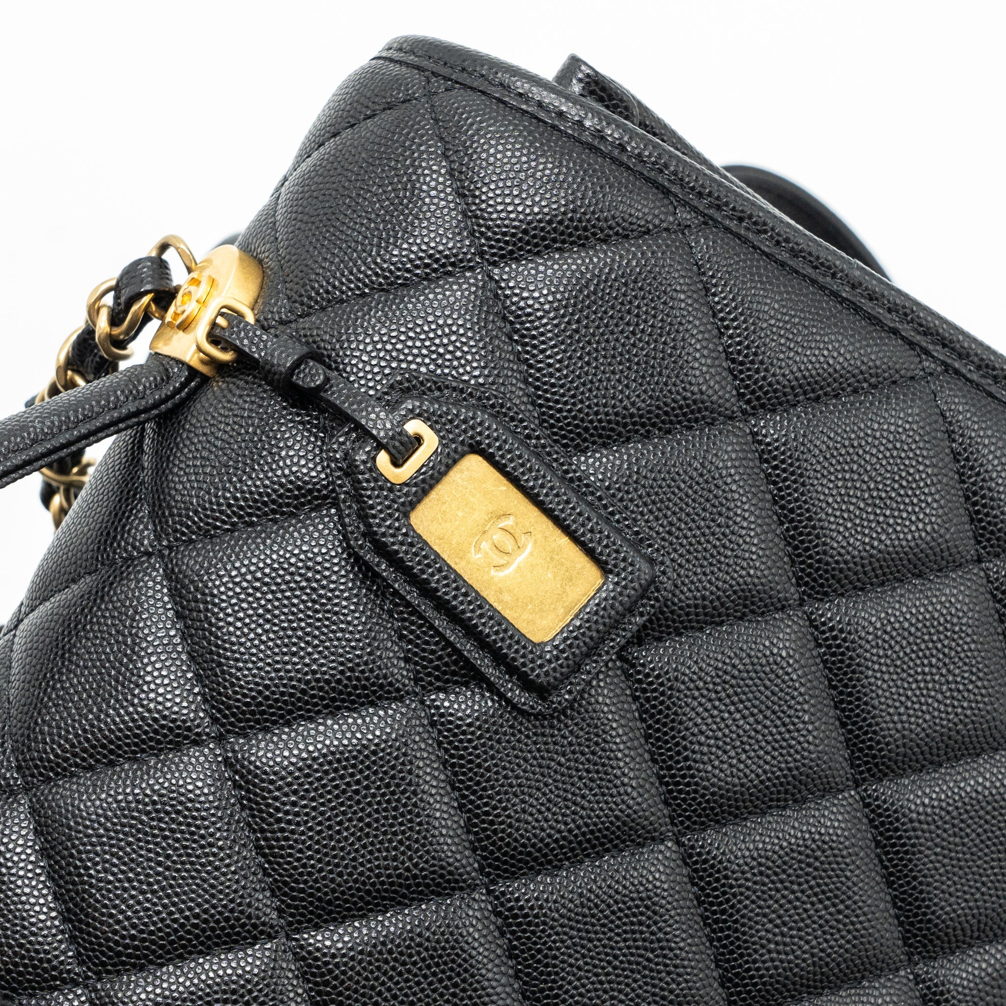 CHANEL 22K LARGE BACKPACK CAVIAR BLACK GHW(MICROCHIP)
