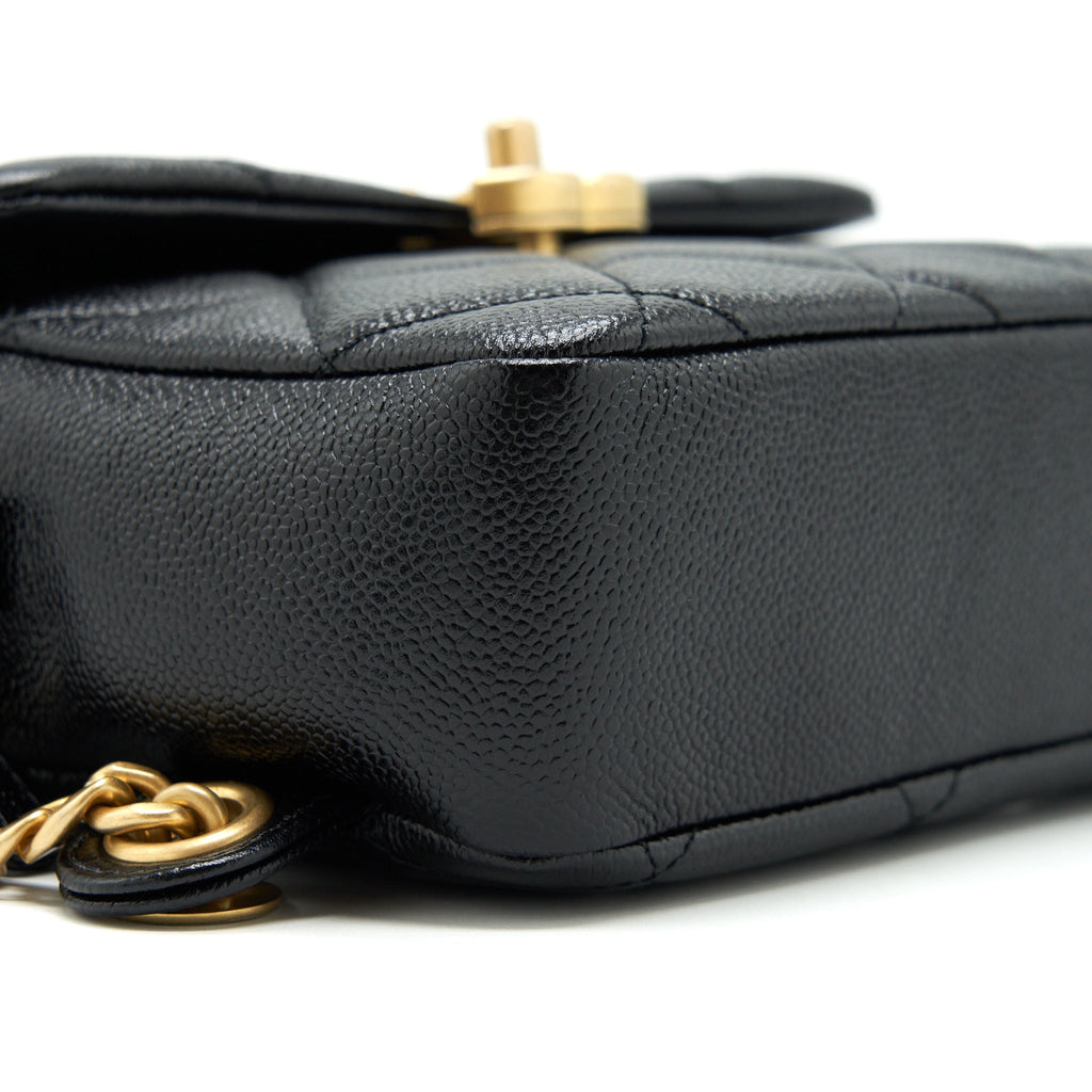 CHANEL 22P FLAP BACKPACK CAVIAR BLACK GHW