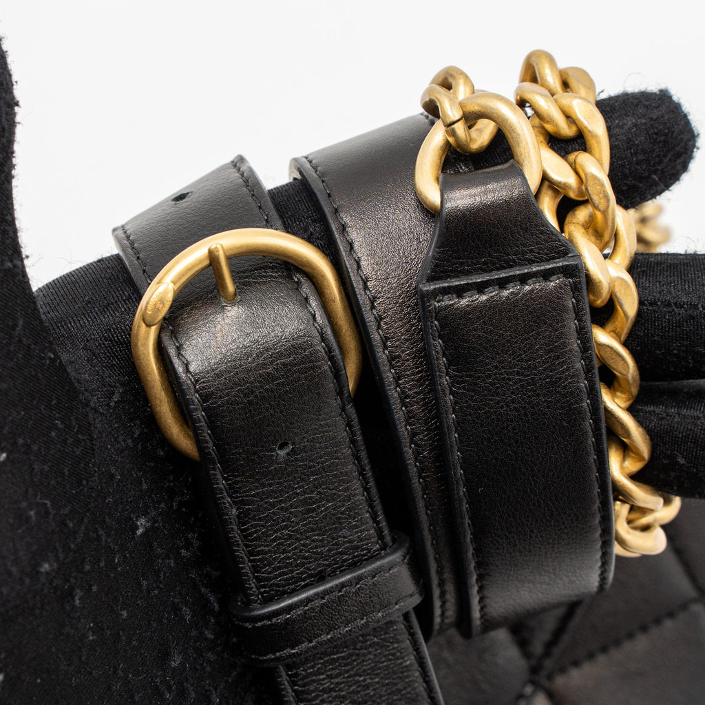 CHANEL MESSENGER BAG CALFSKIN BLACK GHW