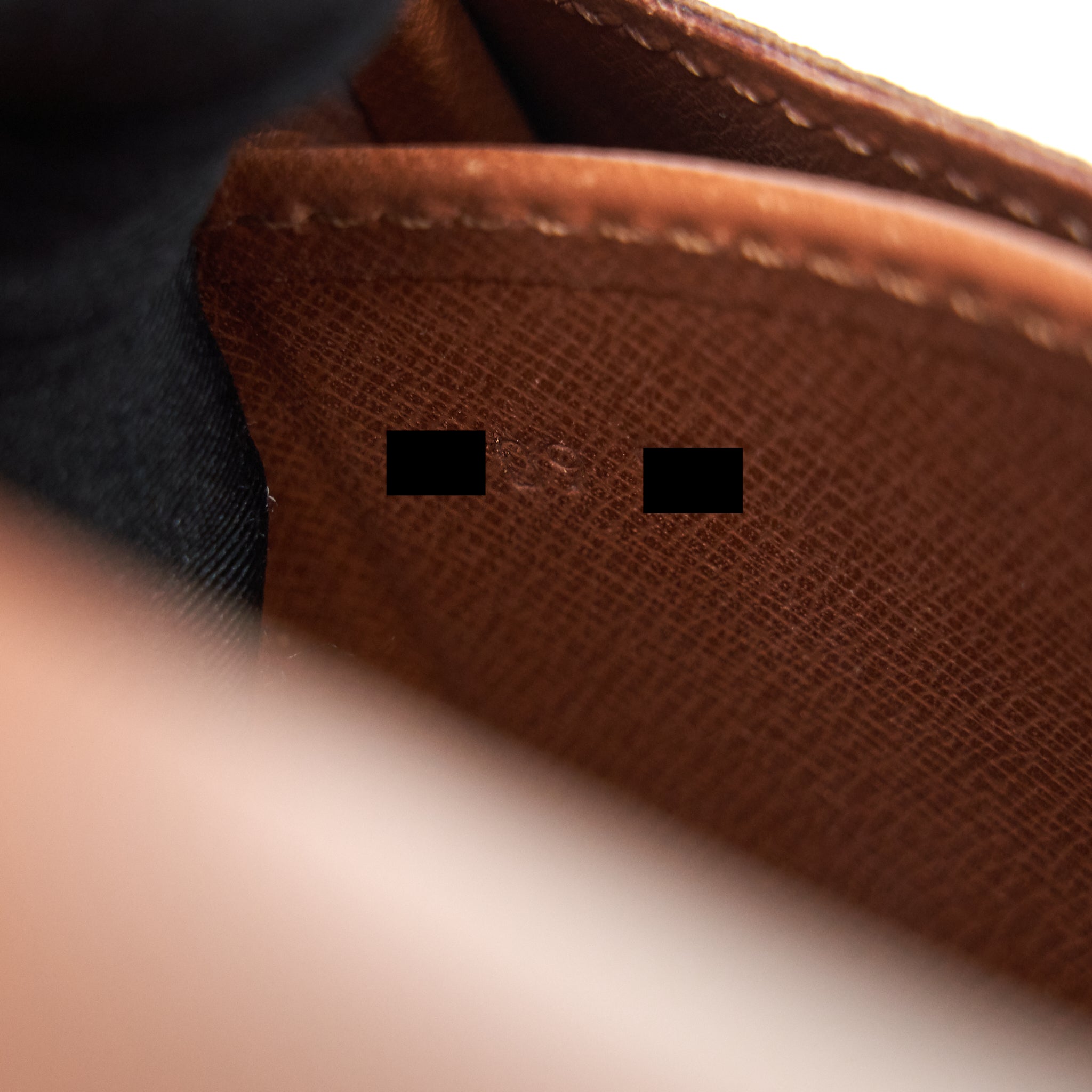 LOUIS VUITTON VINTAGE MONOGRAM CROSSBODY MESSENGER BAG