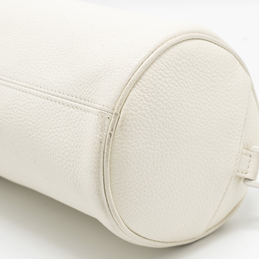DIOR HOMME X DANIEL ARSHAM ROLLER MESSAGER BAG GRAINED CALFSKIN WHITE SHW