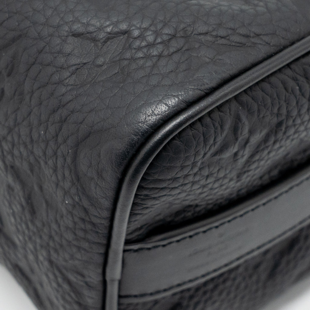 LOUIS VUITTON KEEPALL BANDOULIERE 25 MONOGRAM TAURILLON LEATHER BLACK WITH BLACK HARDWARE