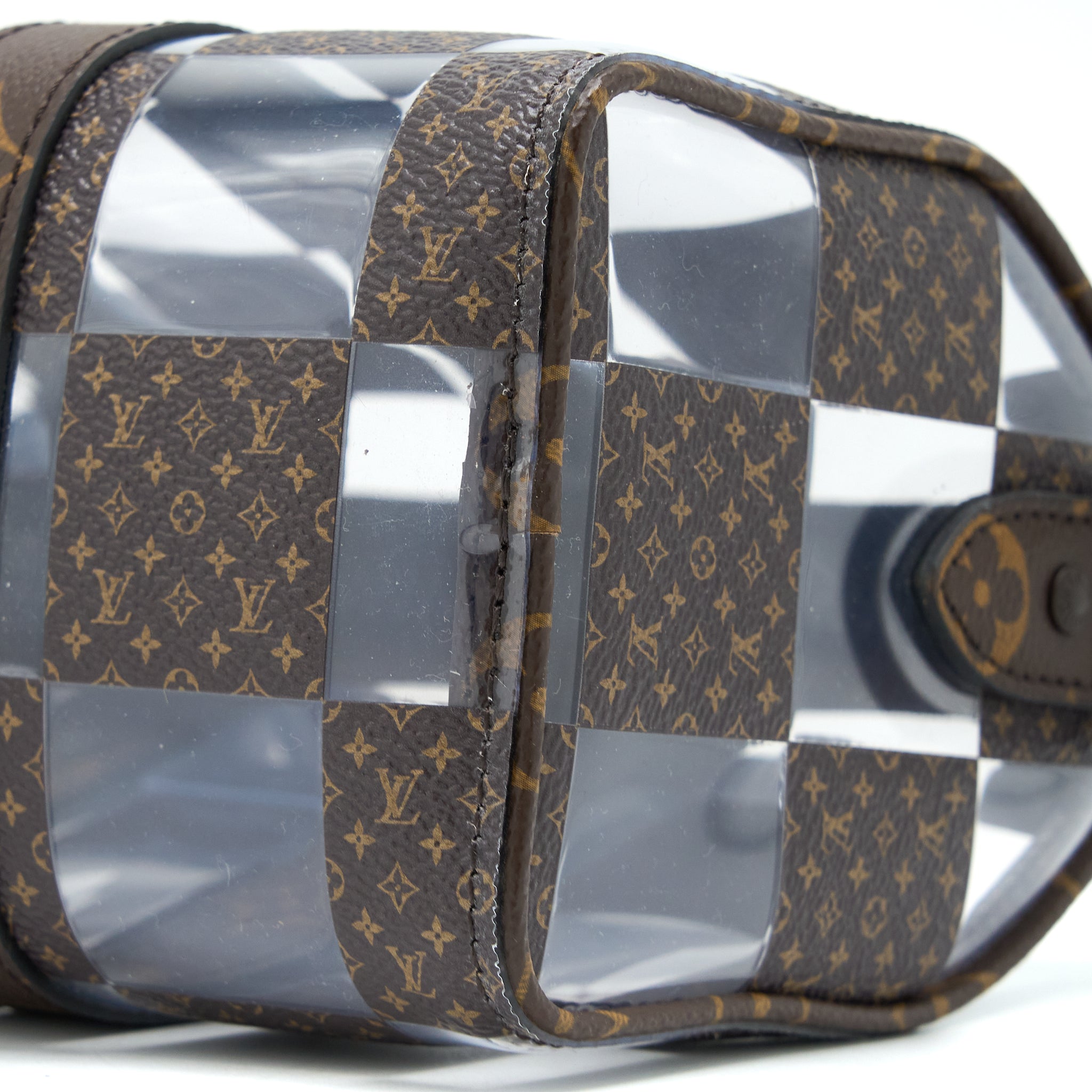 LOUIS VUITTON KEEPALL BANBOULIERE 25 MONOGRAM CHESS MONOGRAM CANVAS/TRANSPARENT PVC BROWN HARDWARE