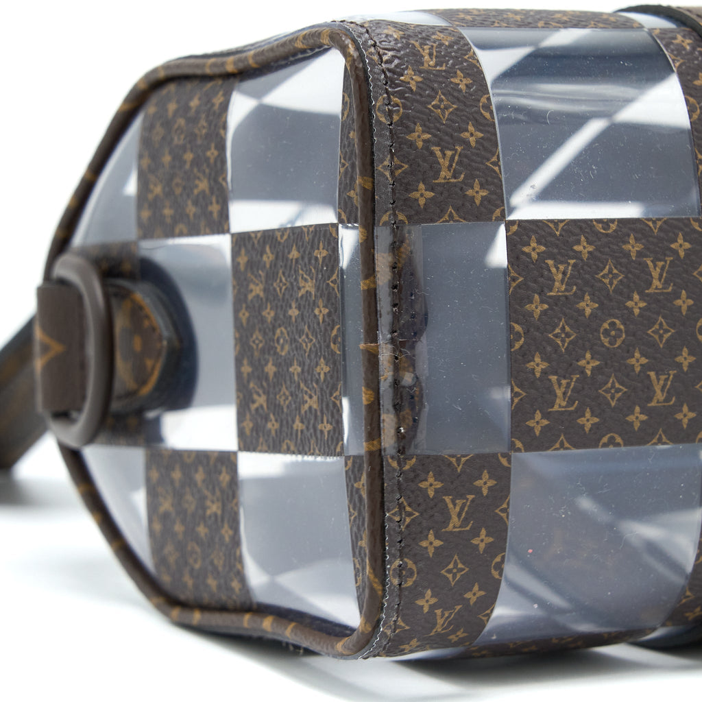 LOUIS VUITTON KEEPALL BANBOULIERE 25 MONOGRAM CHESS MONOGRAM CANVAS/TRANSPARENT PVC BROWN HARDWARE