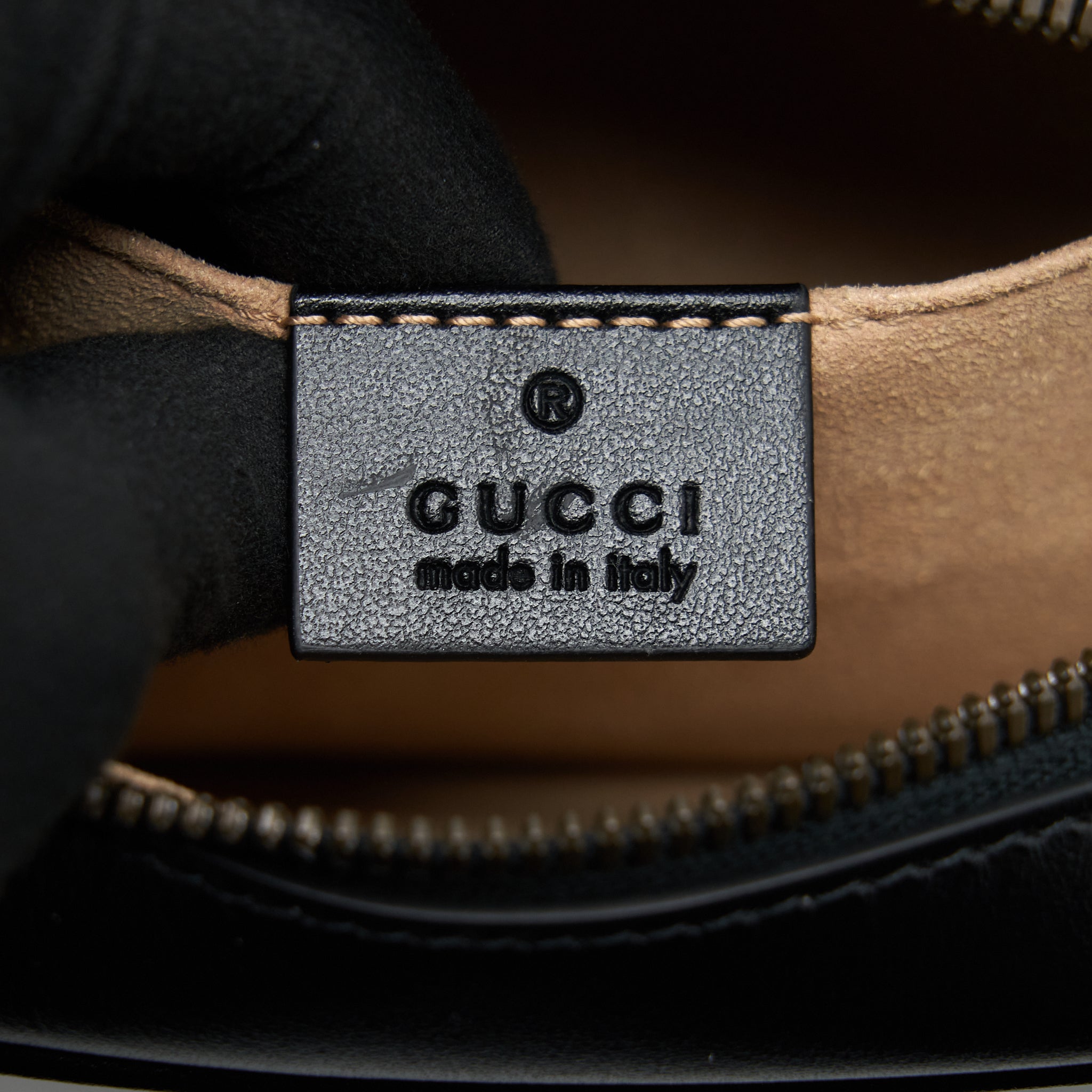 GUCCI GG MARMONT SMALL MATELASSE SHOULDER BAG CALFSKIN BLACK GHW