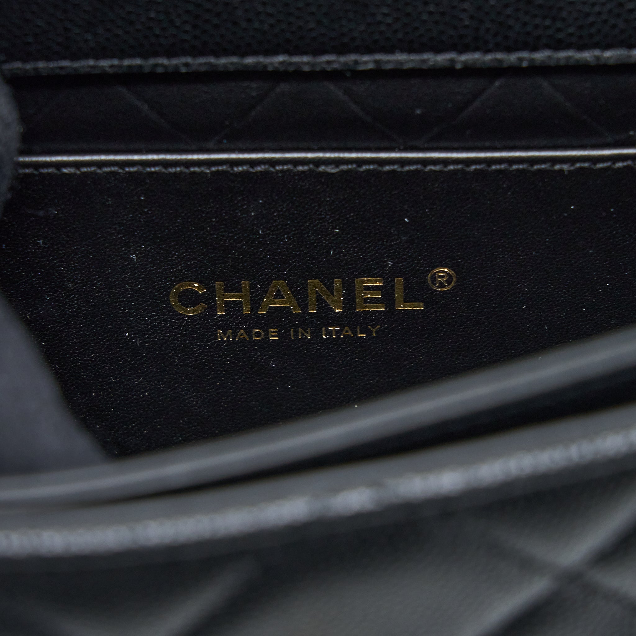 CHANEL 22B ROUND MESSENGER BAG GRAINED CALFSKIN BLACK BRUSHED GHW (MICROCHIP)
