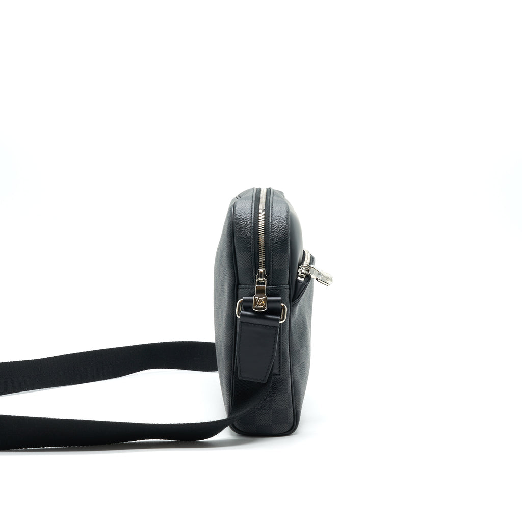 LOUIS VUITTON DAYTON PM MEN'S MESSENGER BAG