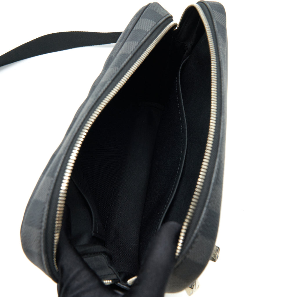 LOUIS VUITTON DAYTON PM MEN'S MESSENGER BAG
