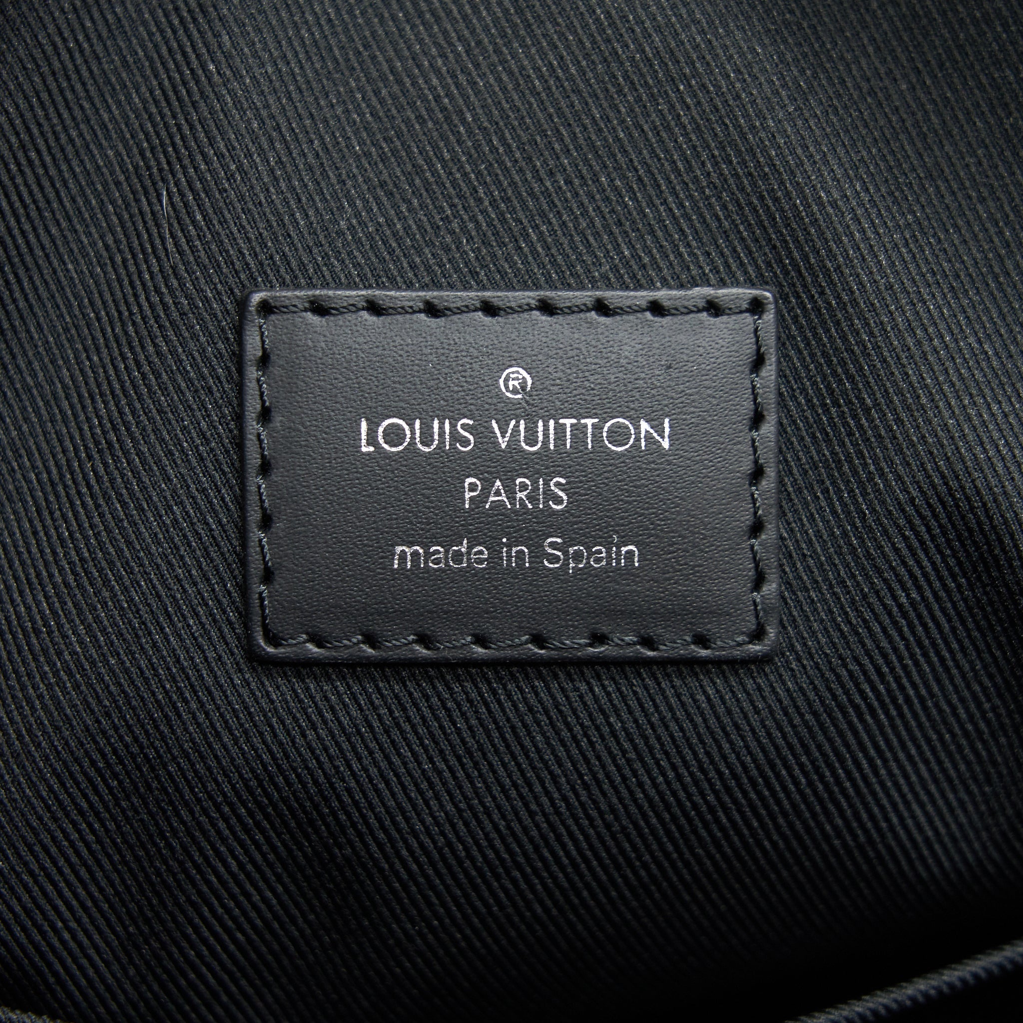 LOUIS VUITTON DAYTON PM MEN'S MESSENGER BAG