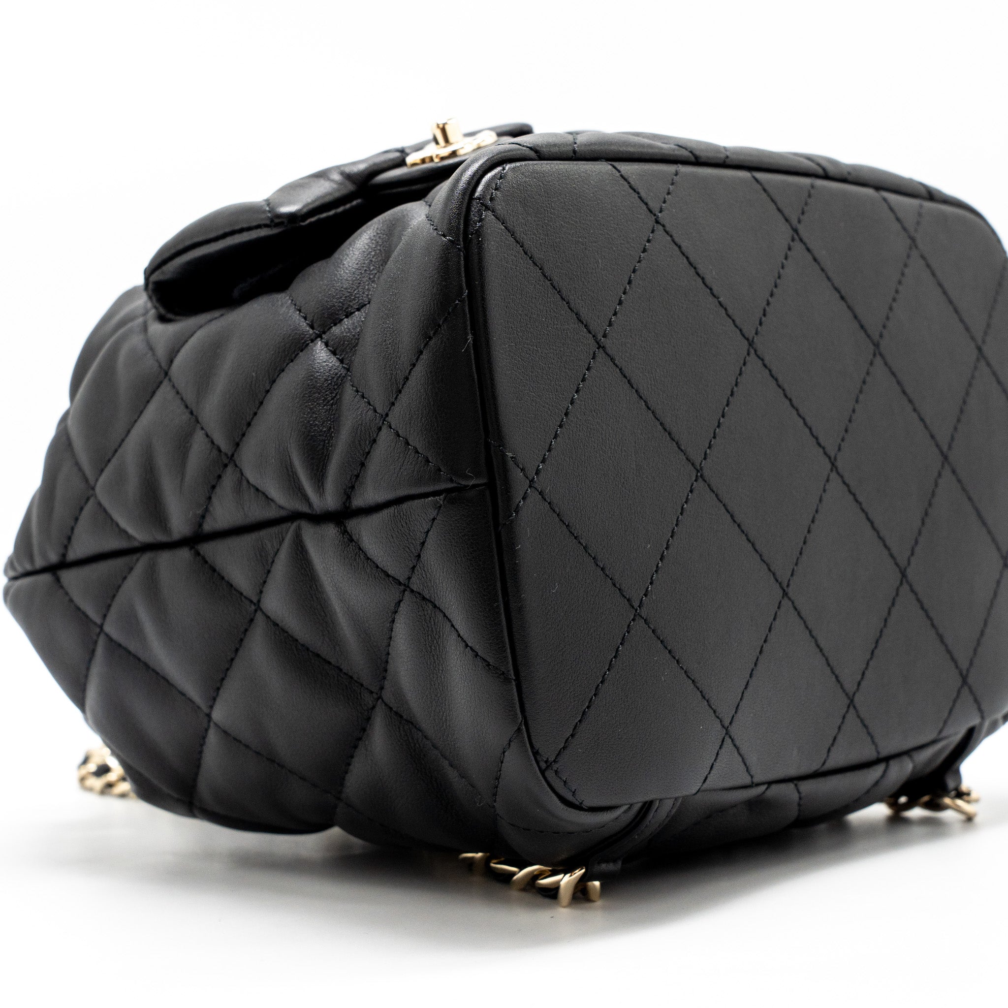CHANEL DRAWSTRING TWO POCKETS BACKPACK CALFSKIN BLACK LGHW (MICROCHIP)