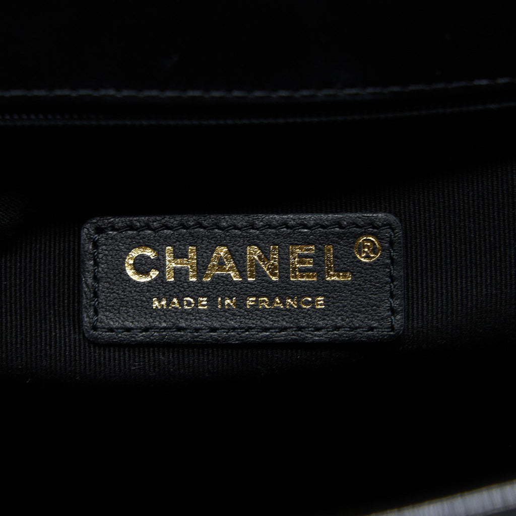 CHANEL 22K LARGE BACKPACK PATENT BLACK BRUSHED GHW (MICROCHIP)