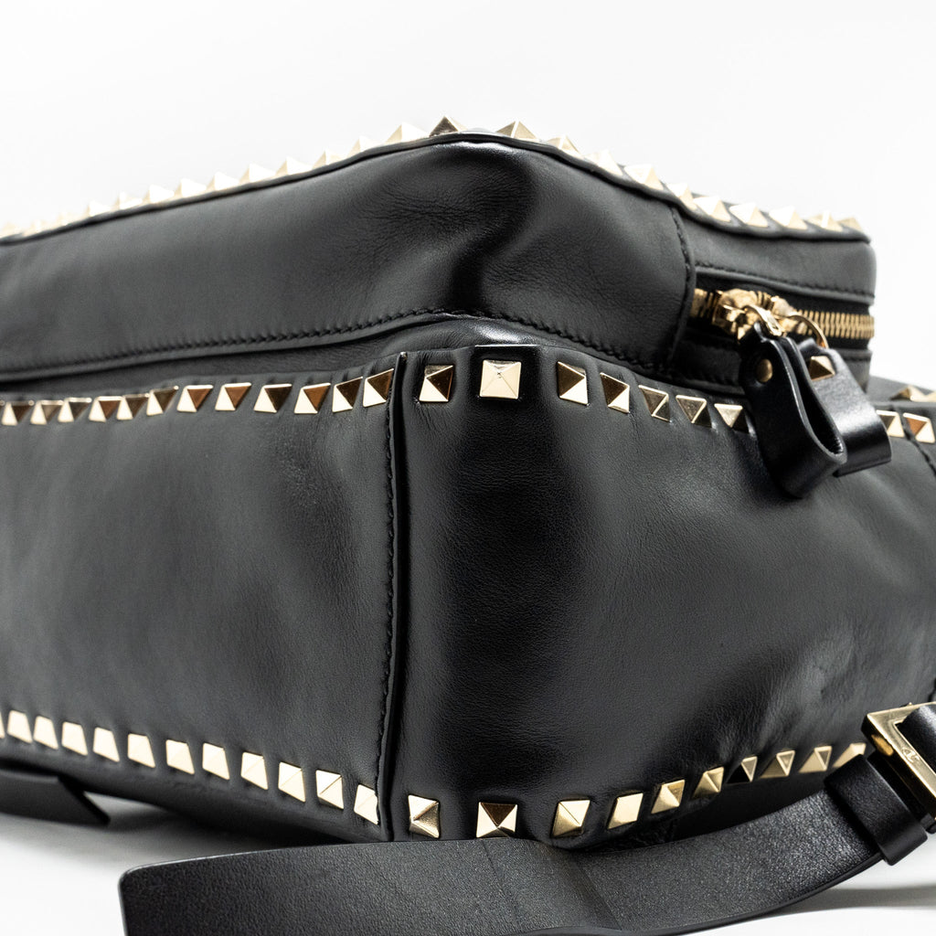 VALENTINO ROCKSTUD BACKPACK LEATHER BLACK GHW