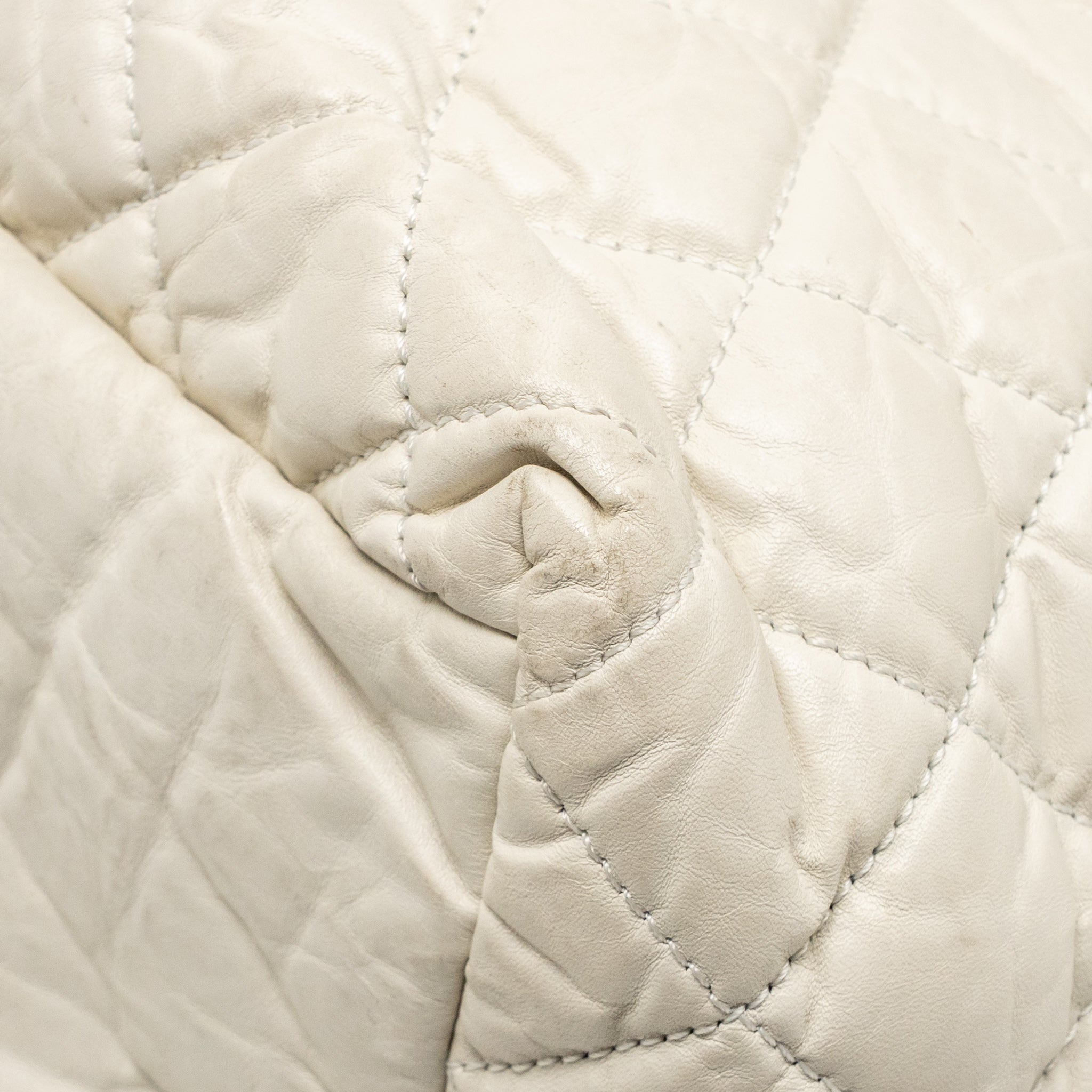 CHANEL COCOON TRAVEL TOTE BAG CALFSKIN WHITE SHW