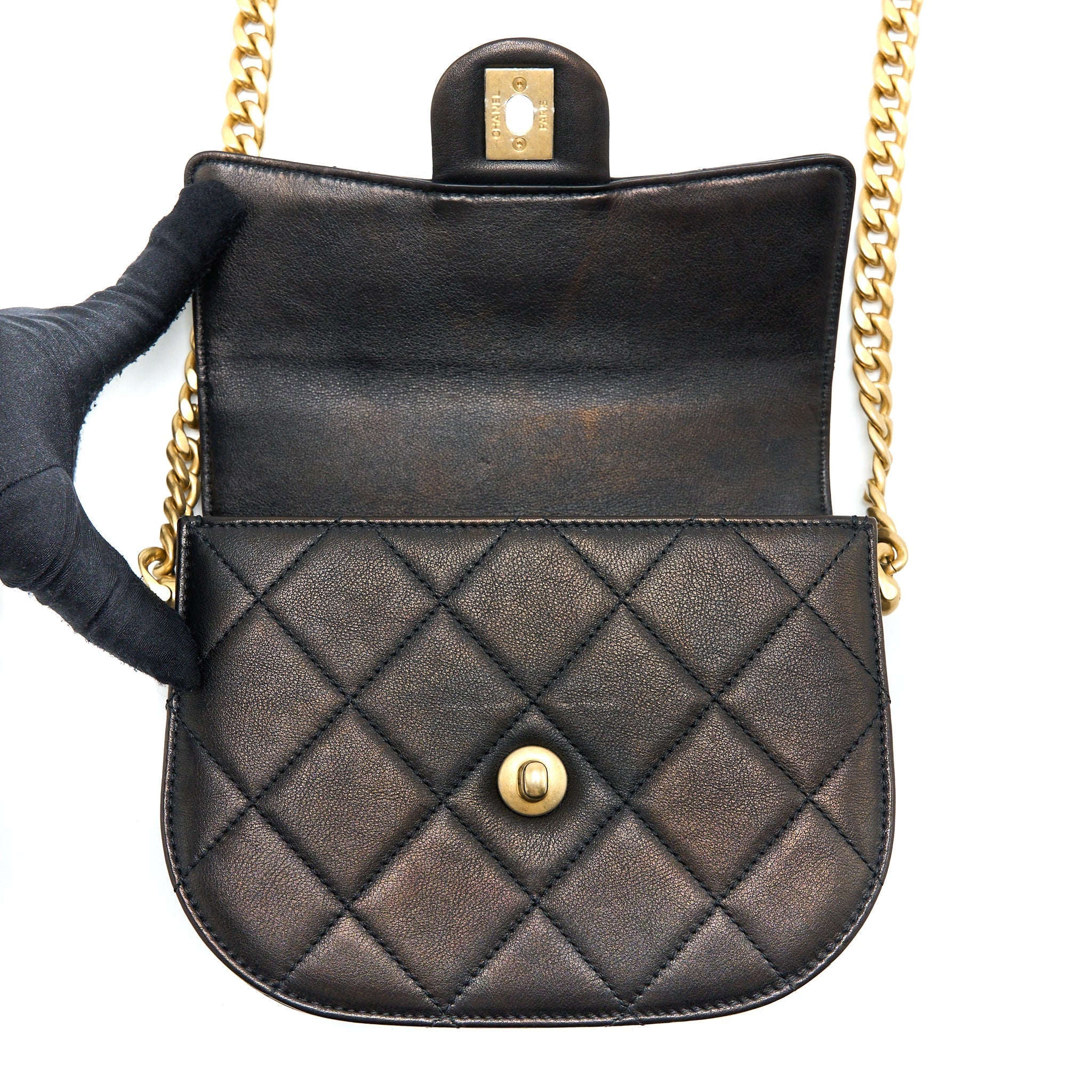 CHANEL 21S MOON MESSENGER BAG CALFSKIN BLACK GHW
