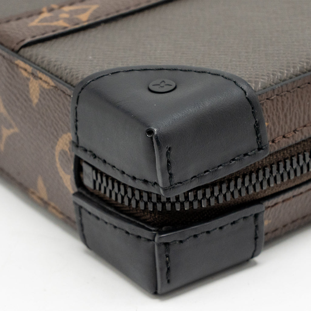 LOUIS VUITTON SOFT TRUNK WALLET TAIGA / MONOGRAM CANVAS KHAKI GREEN BLACK HARDWARE