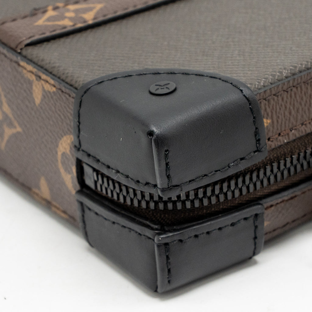 LOUIS VUITTON SOFT TRUNK WALLET TAIGA / MONOGRAM CANVAS KHAKI GREEN BLACK HARDWARE