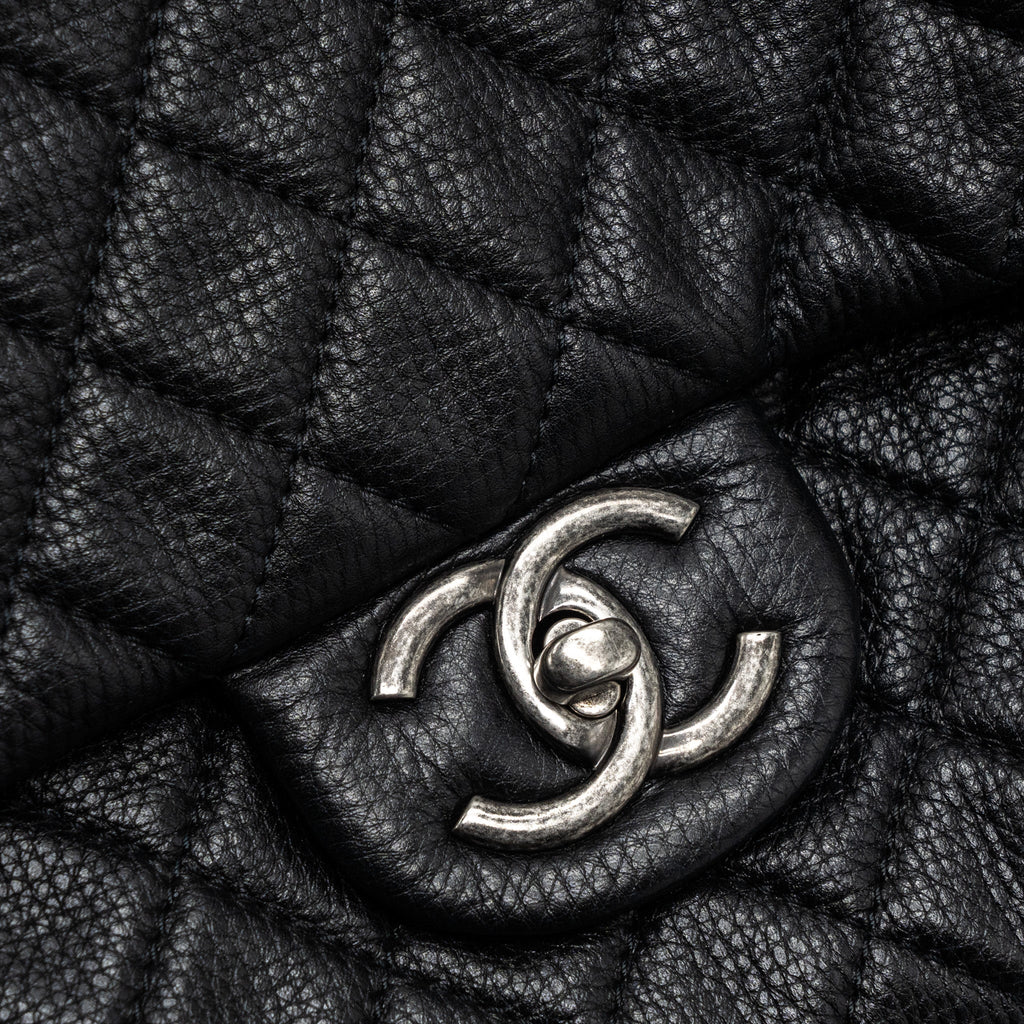 CHANEL XXL CLASSIC TRAVEL FLAP CALFSKIN BLACK RUTHENIUM HARDWARE