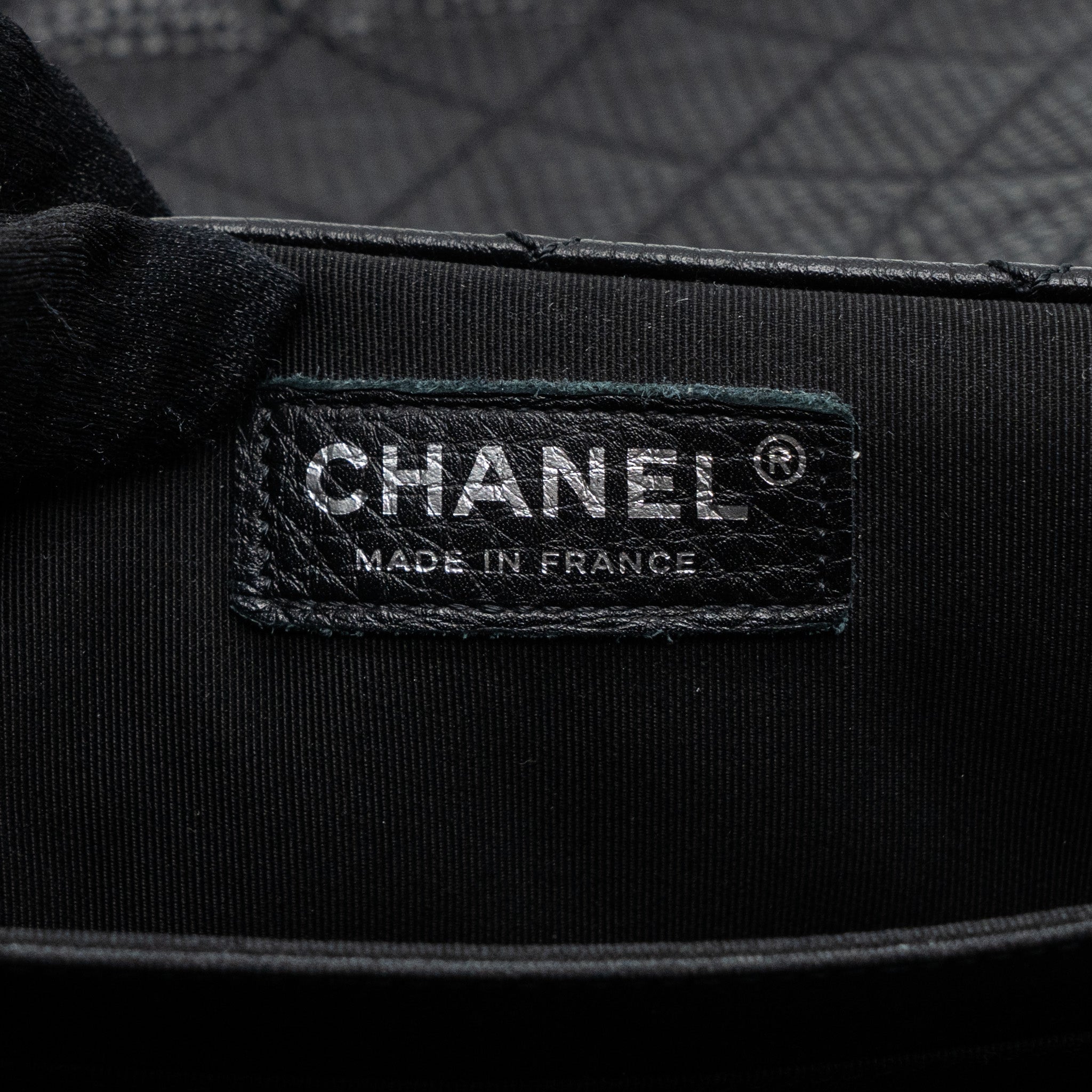 CHANEL XXL CLASSIC TRAVEL FLAP CALFSKIN BLACK RUTHENIUM HARDWARE