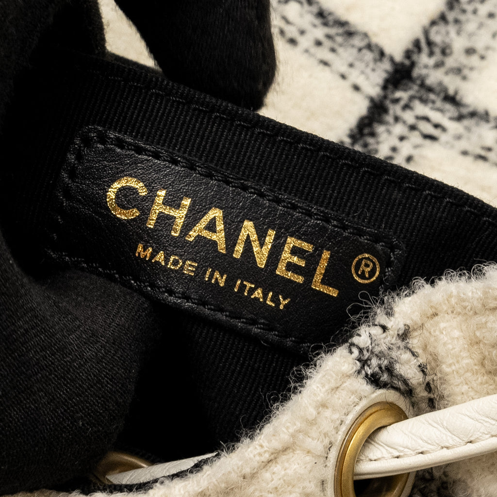 CHANEL DUMA BACKPACK FABRIC WHITE/MULTICOLOUR GHW (MICROCHIP)