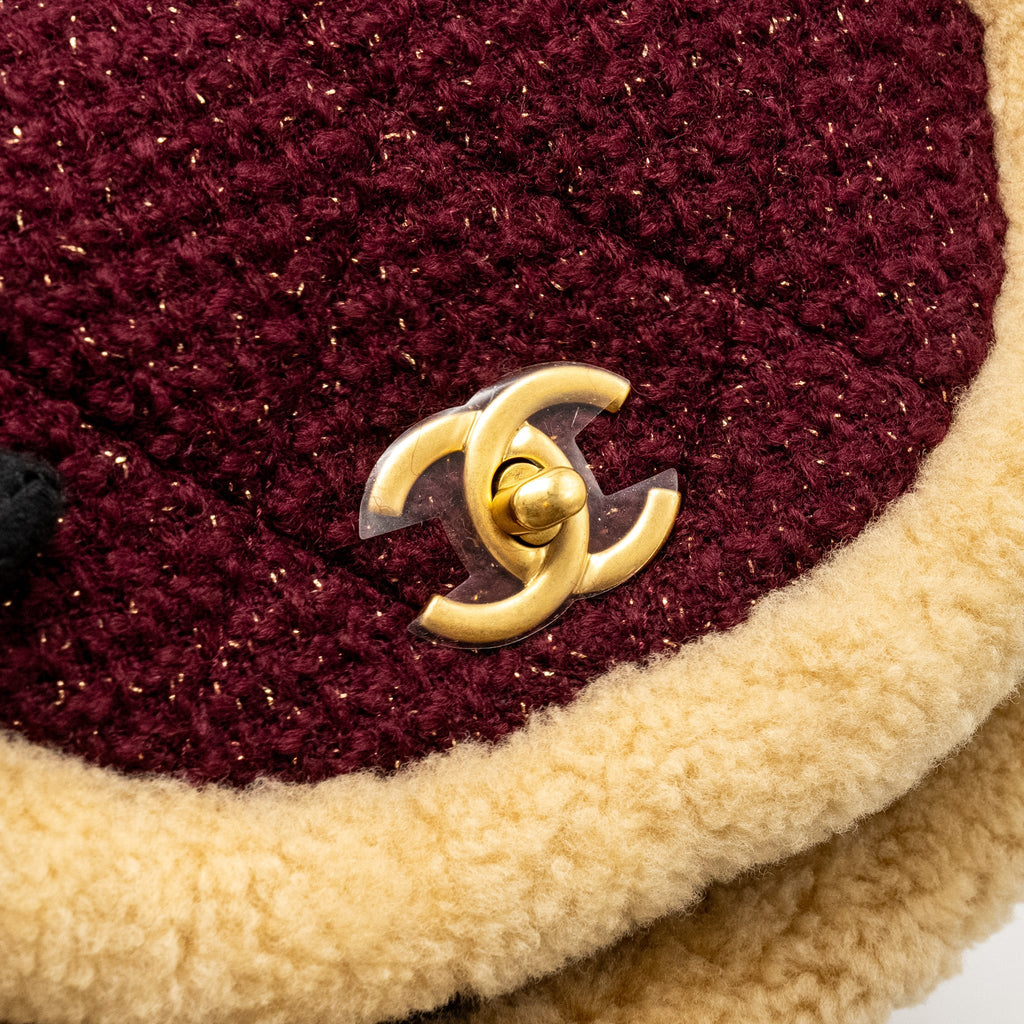 CHANEL 22K MINI MESSENGER FLAP BAG SHEARLING/TWEED BURGUNDY/BEIGE GHW (MICROCHIP)