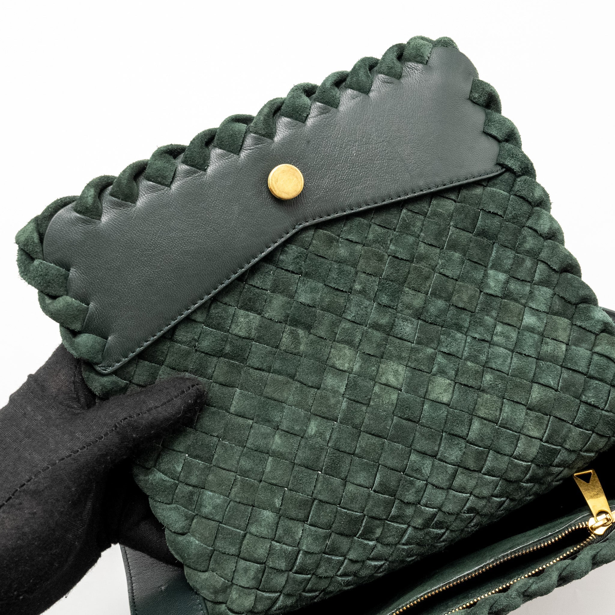 BOTTEGA VENETA COBBLE MESSENGER BAG INTRECCIATO-WOVEN PADDED SUEDE DARK GREEN GHW