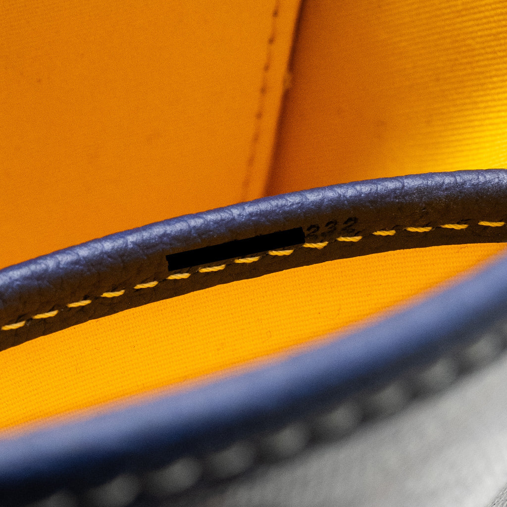 GOYARD BELVEDERE PM MESSENGER BAG GOYARDINE CANVAS/CALFSKIN NAVY SHW