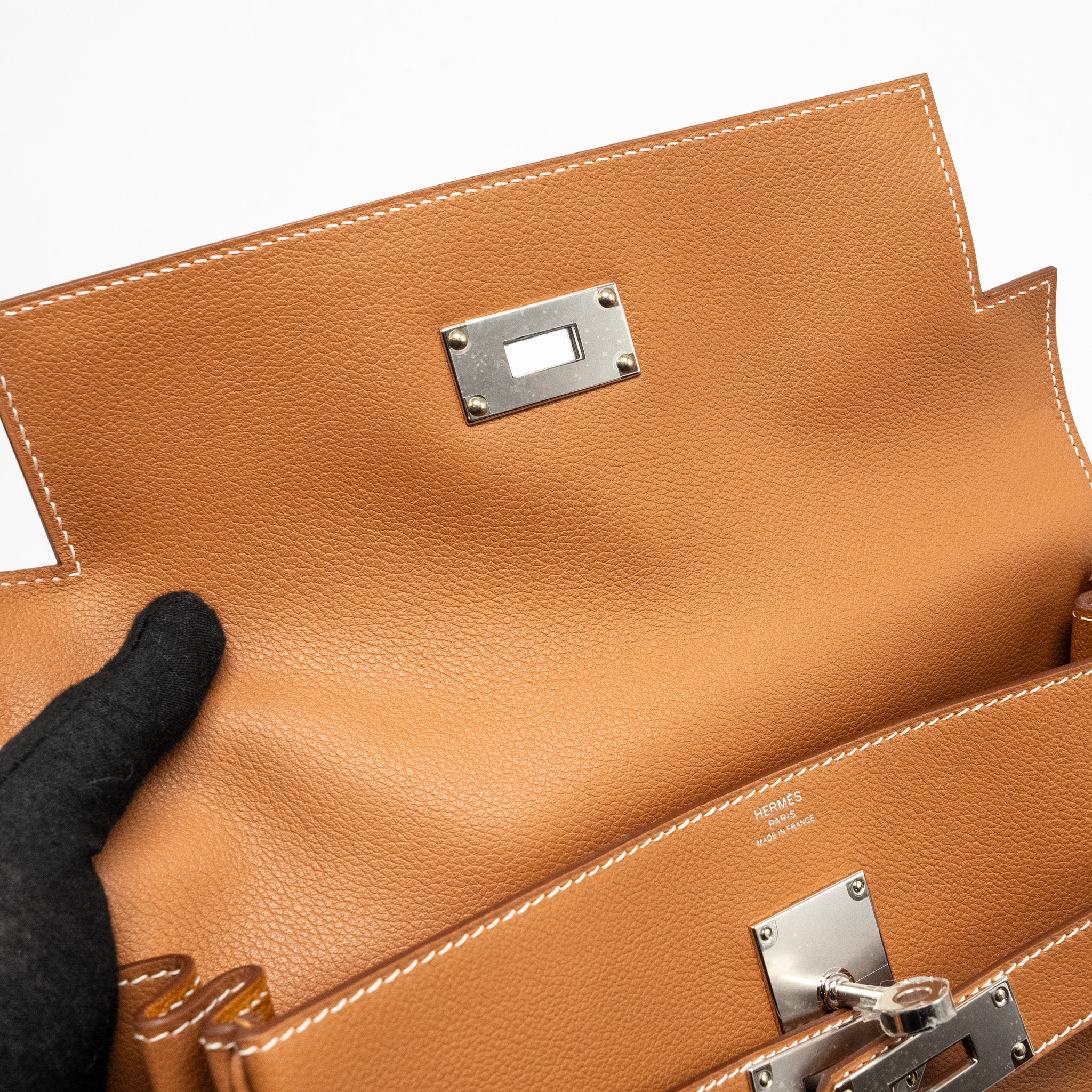 HERMES KELLY MESSENGER PM BAG EVERCOLOR GOLD SHW