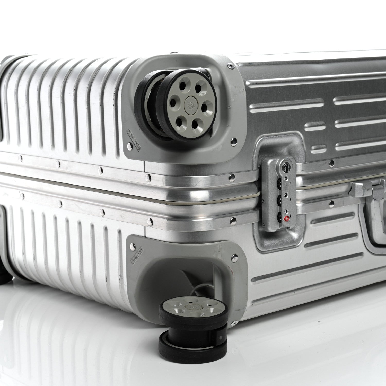 Rimowa Aluminum Original Check-In M Silver