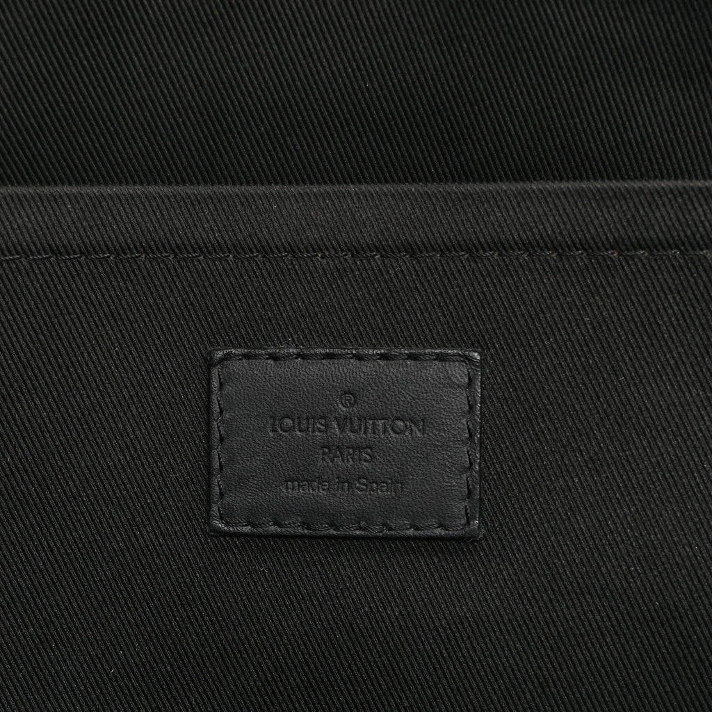 CALFSKIN MONOGRAM SHADOW DISCOVERY POCHETTE BLACK