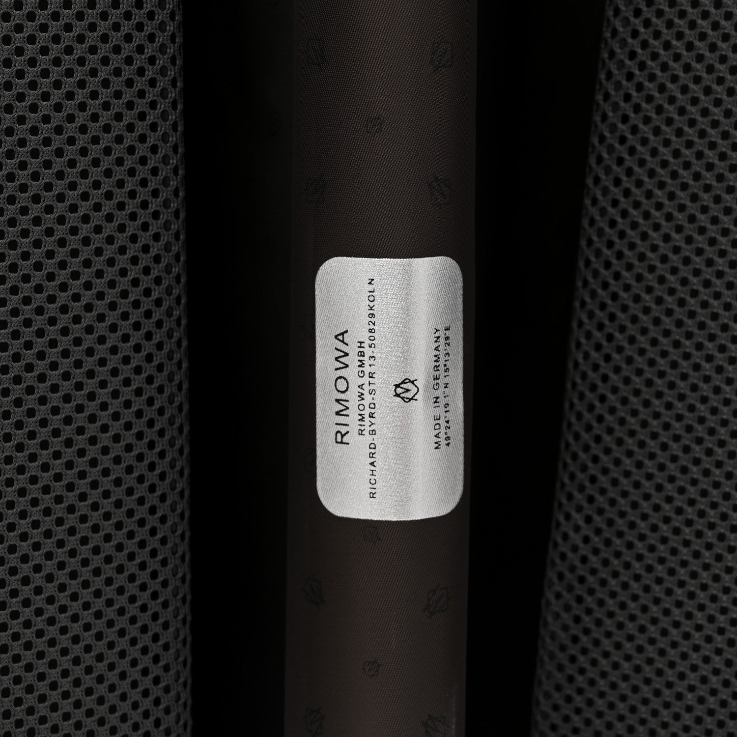 ALUMINUM ORIGINAL CHECK-IN M TITANIUM