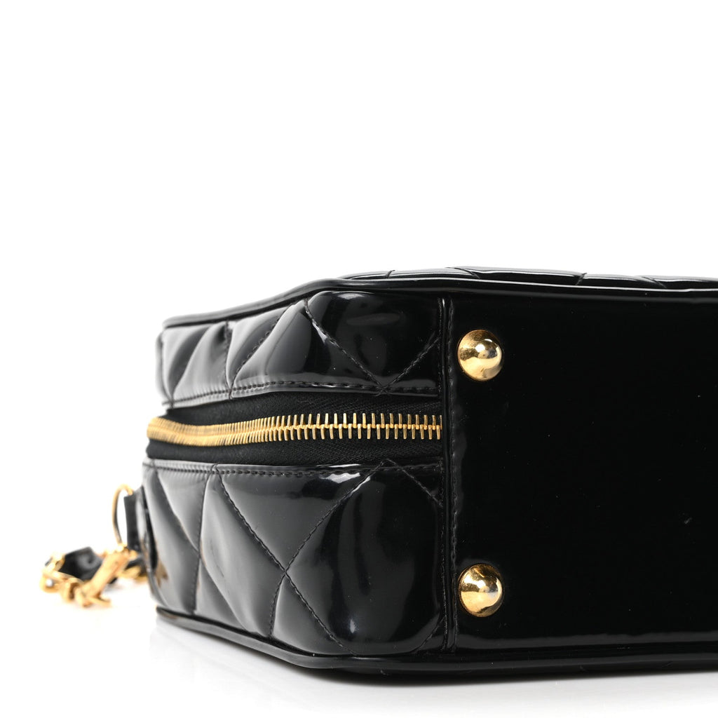 PATENT QUILTED VANITY CASE BLACK