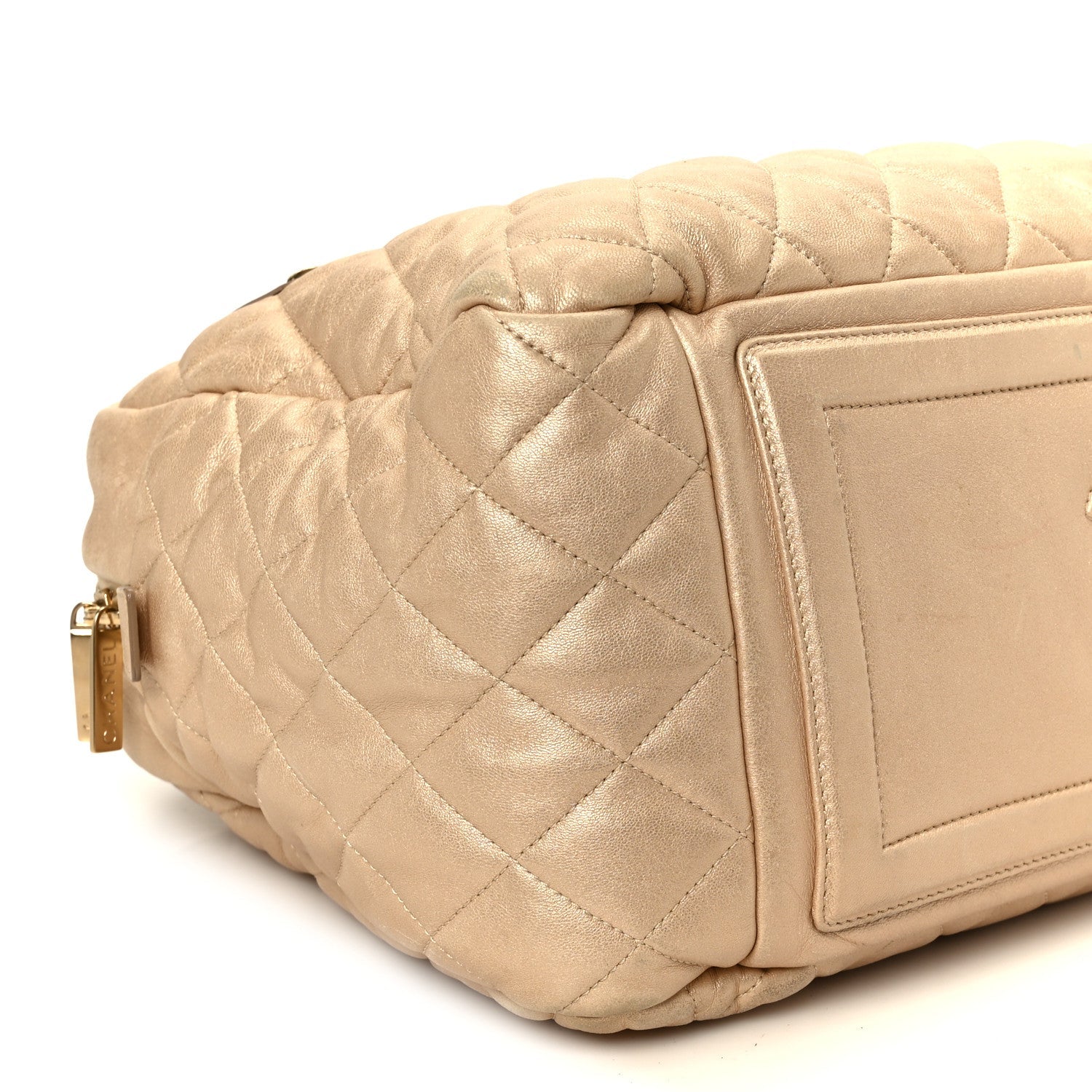 METALLIC LAMBSKIN QUILTED COCO COCOON BOWLER LIGHT GOLD