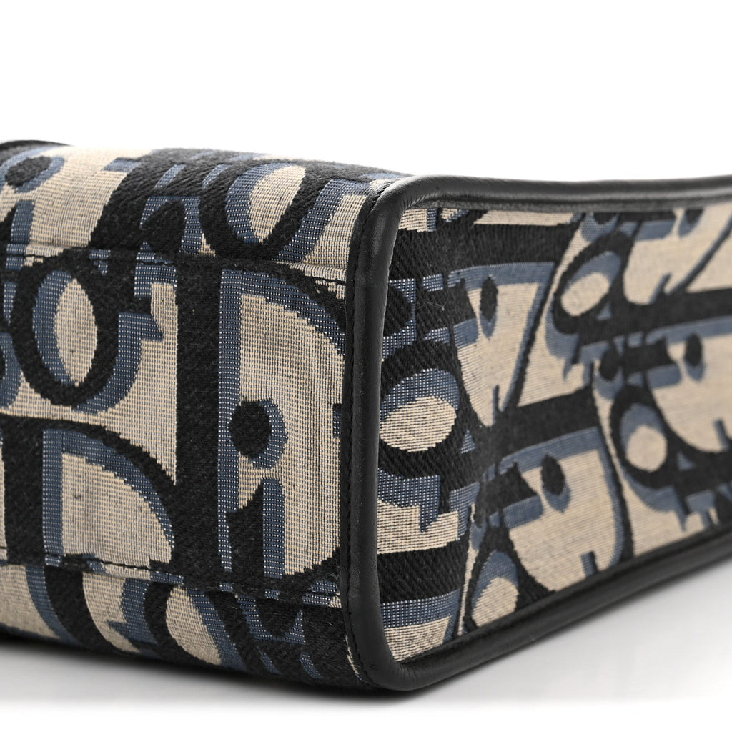 Maxi Oblique Jacquard East West Tote Beige Blue