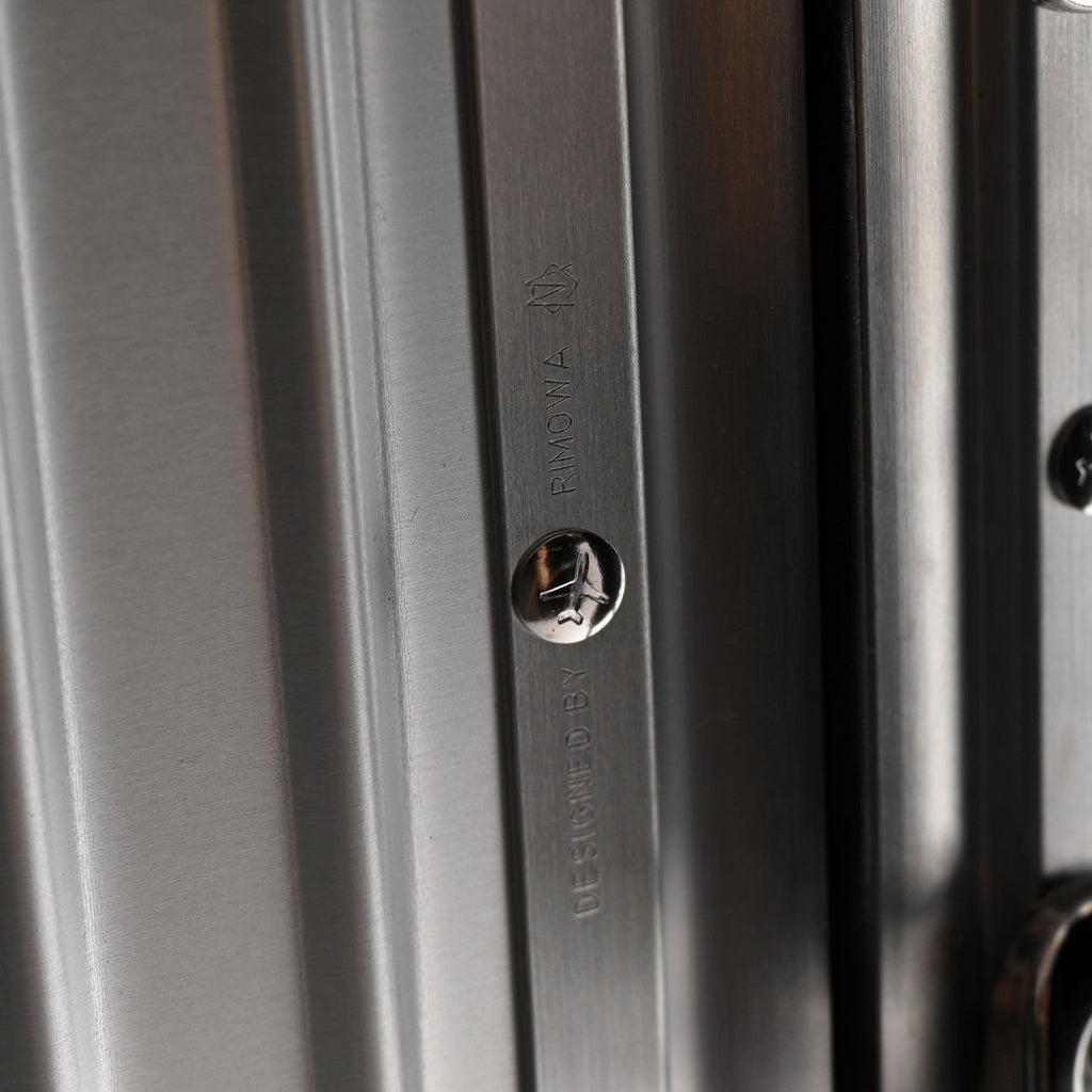 Rimowa Aluminum Classic Check-In M Silver